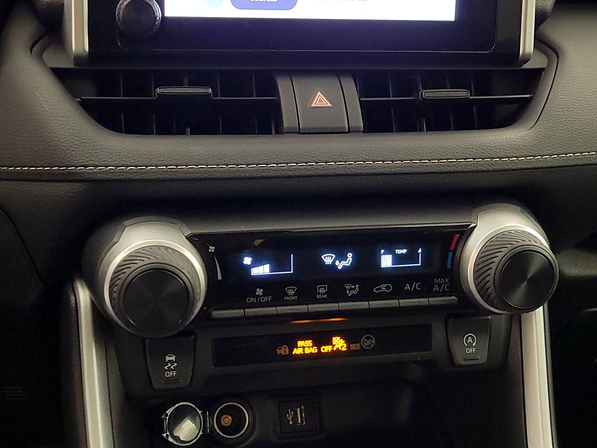 Thumbnail: 2024 Toyota RAV4 - 16