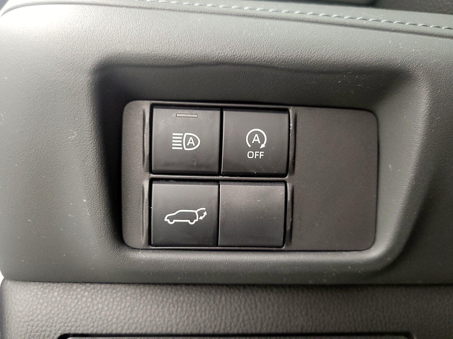 Thumbnail: 2024 Toyota Highlander - 13