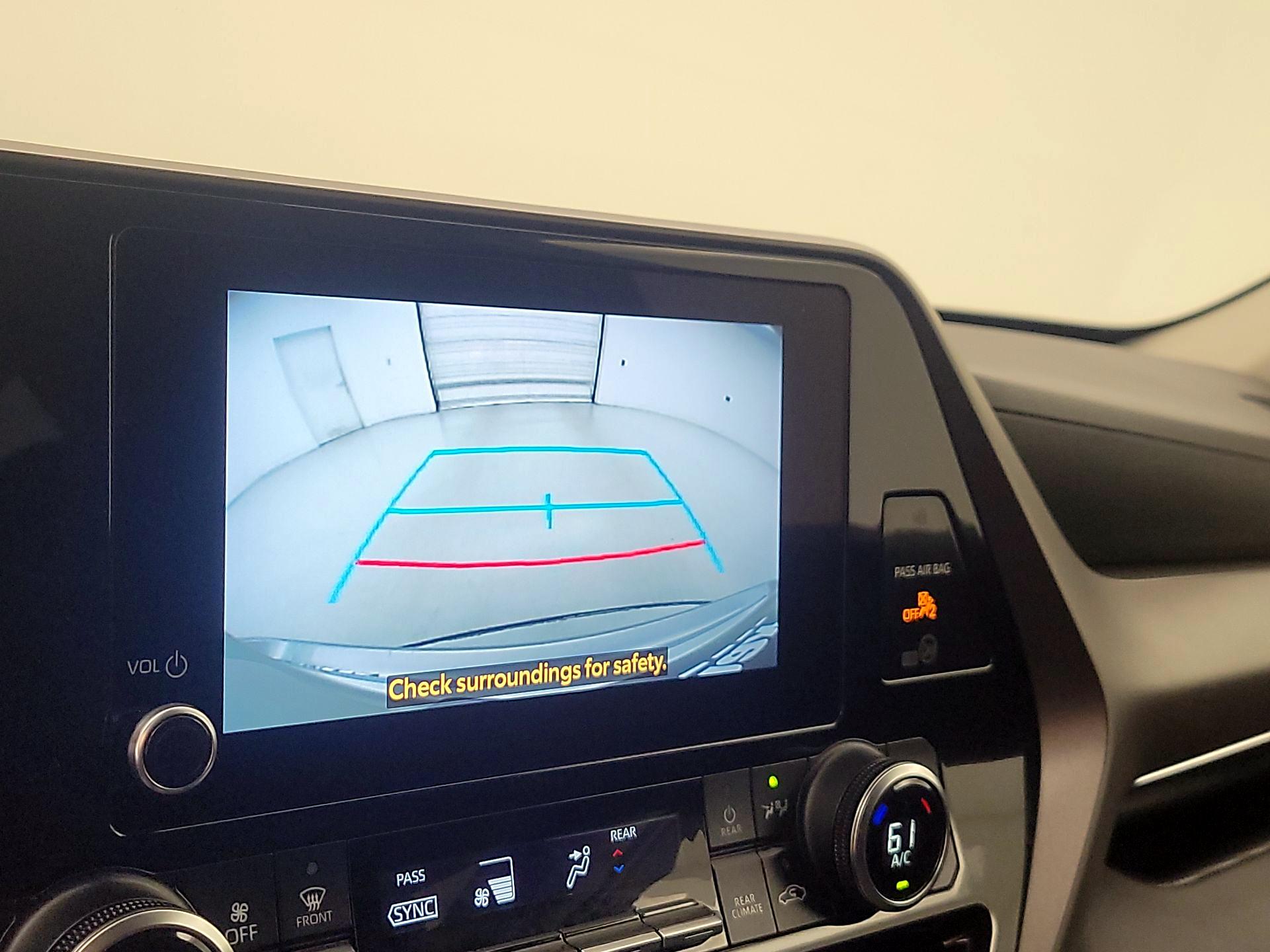 Thumbnail: 2024 Toyota Highlander - 14