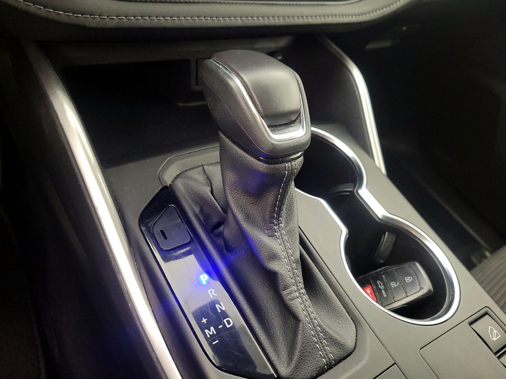 Thumbnail: 2024 Toyota Highlander - 17