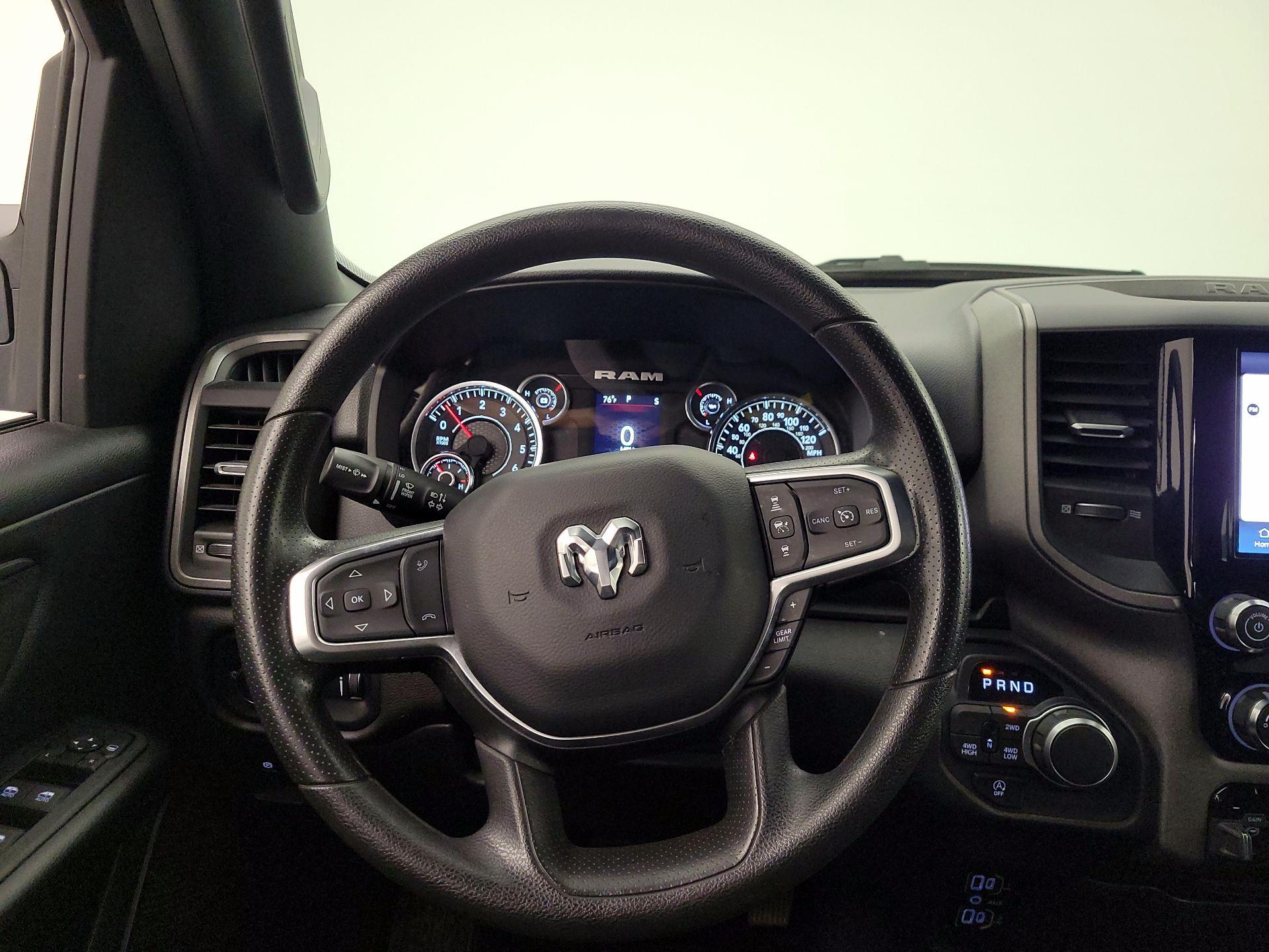 Thumbnail: 2025 RAM 1500 - 10