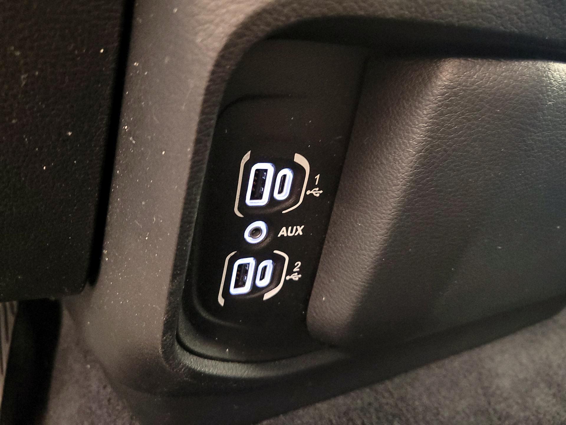 Thumbnail: 2025 RAM 1500 - 18