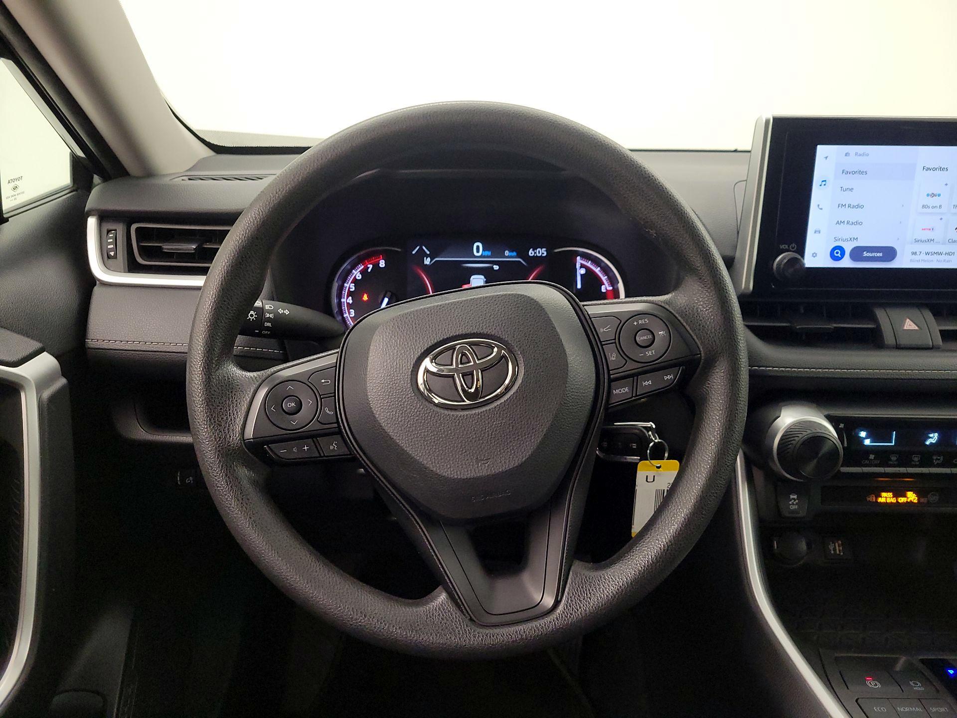 Thumbnail: 2024 Toyota RAV4 - 10