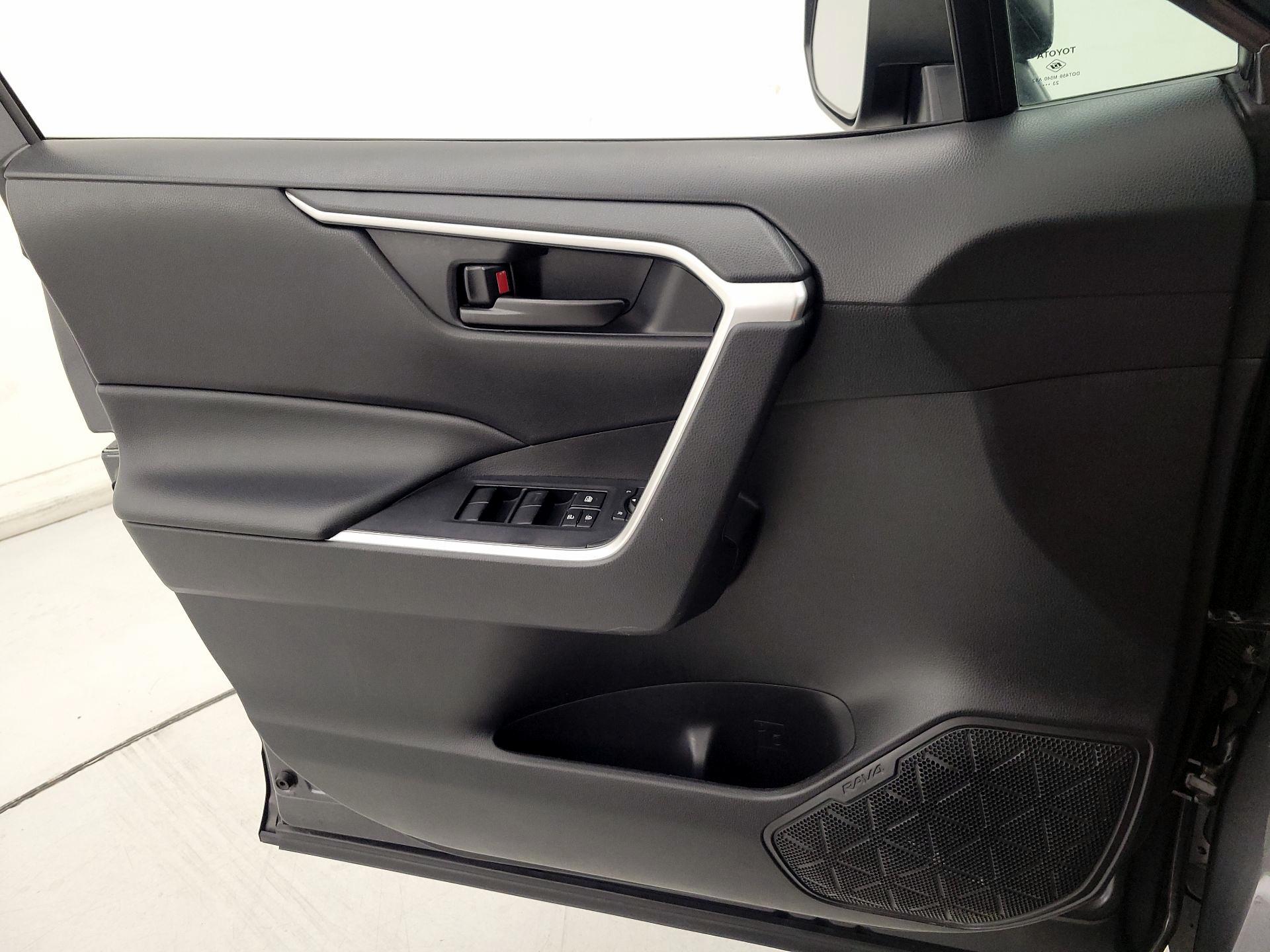 Thumbnail: 2024 Toyota RAV4 - 12