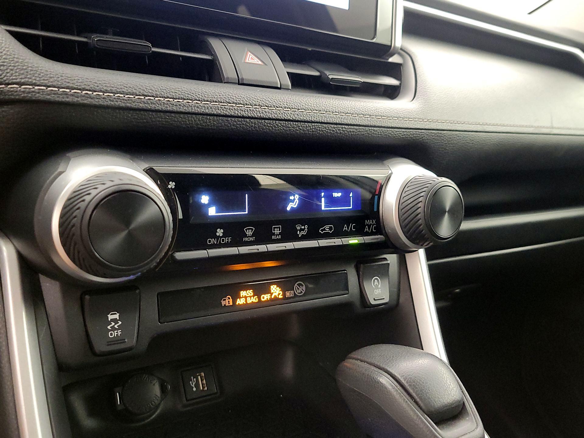 Thumbnail: 2024 Toyota RAV4 - 16