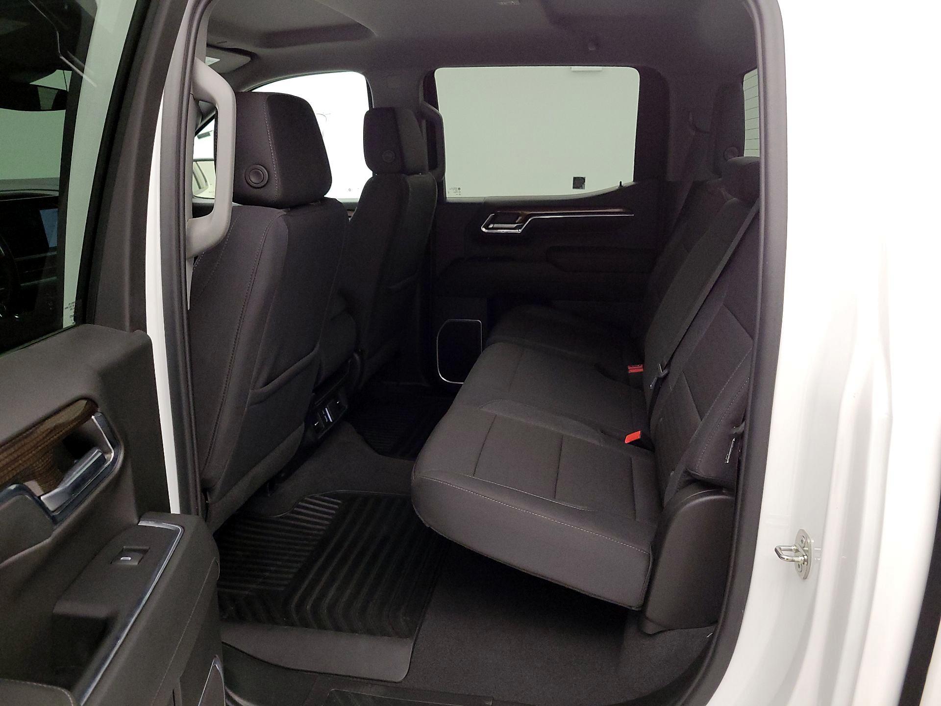 Thumbnail: 2024 Chevrolet Silverado 1500 - 19