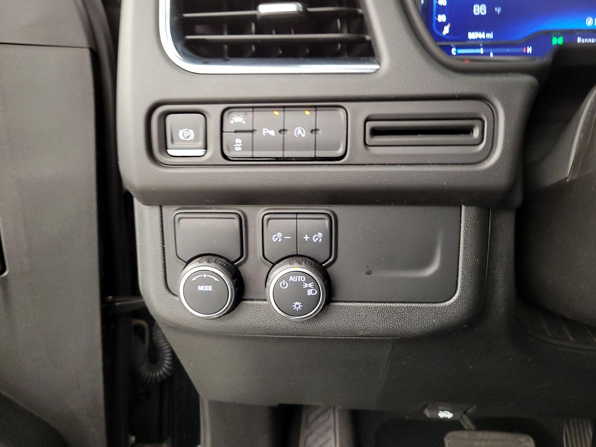 Thumbnail: 2024 Chevrolet Tahoe - 13