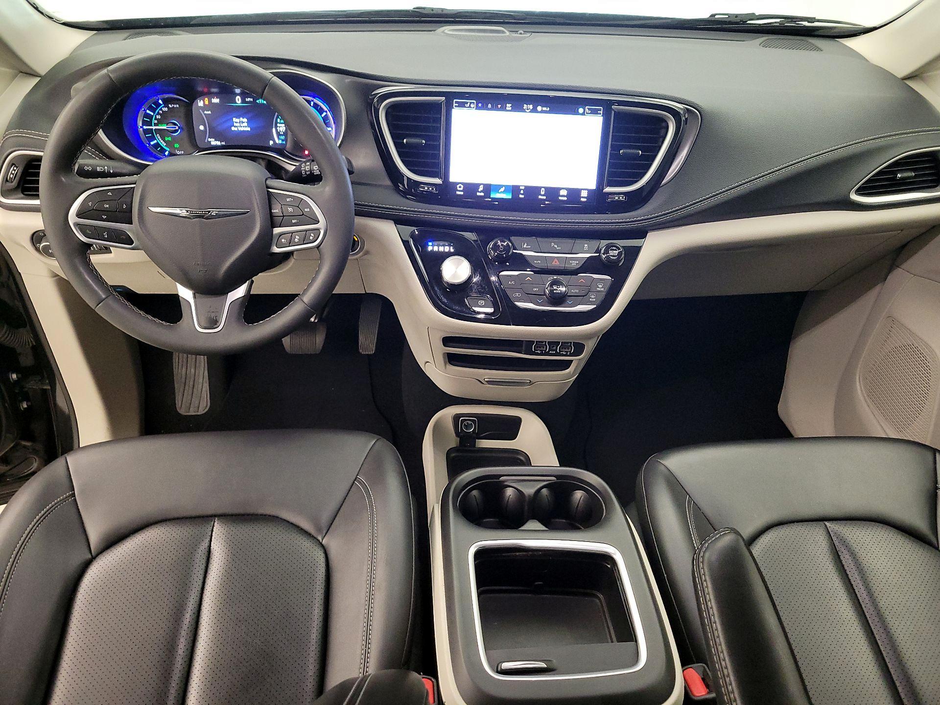 Thumbnail: 2024 Chrysler Pacifica - 9