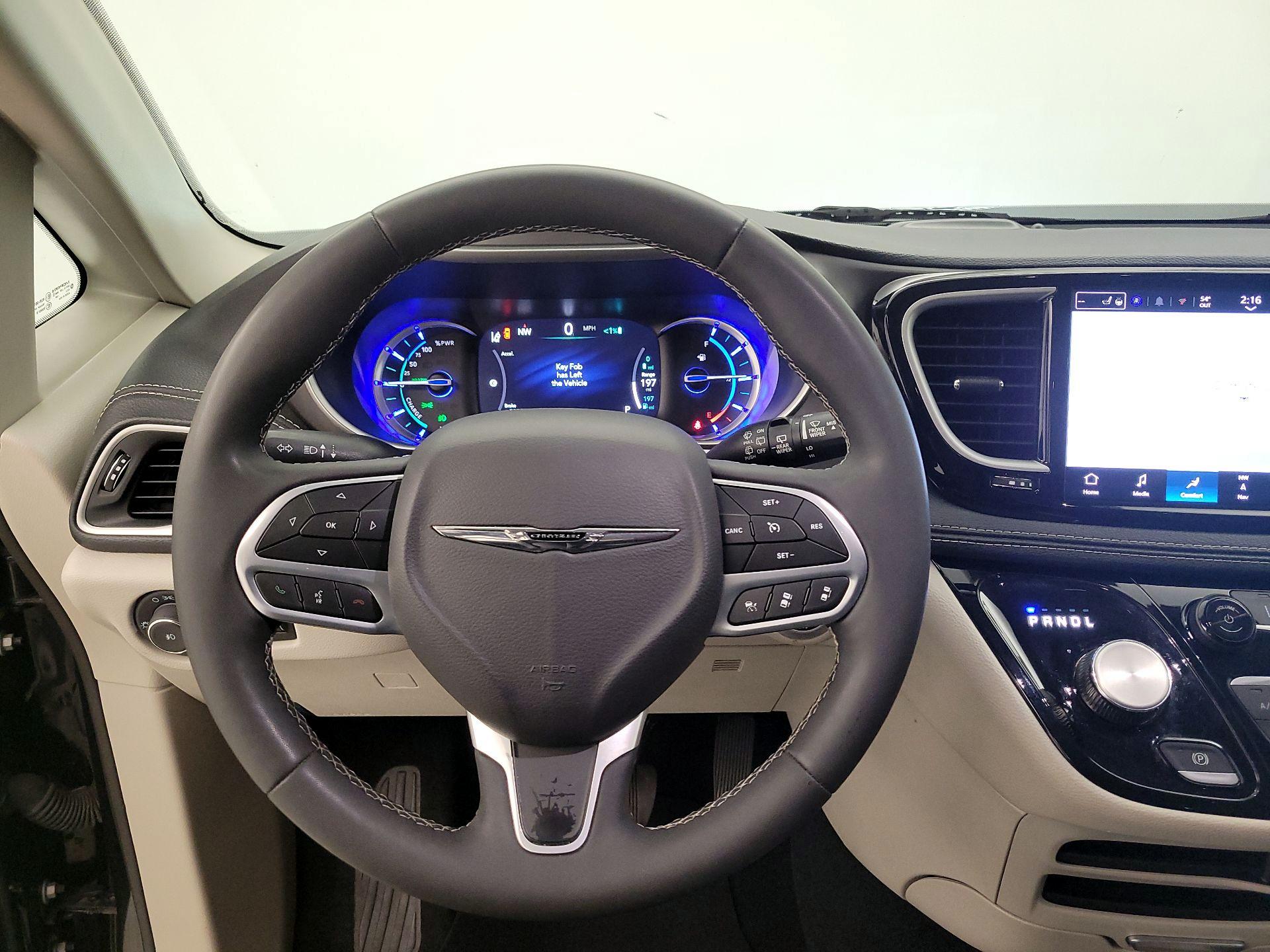 Thumbnail: 2024 Chrysler Pacifica - 10