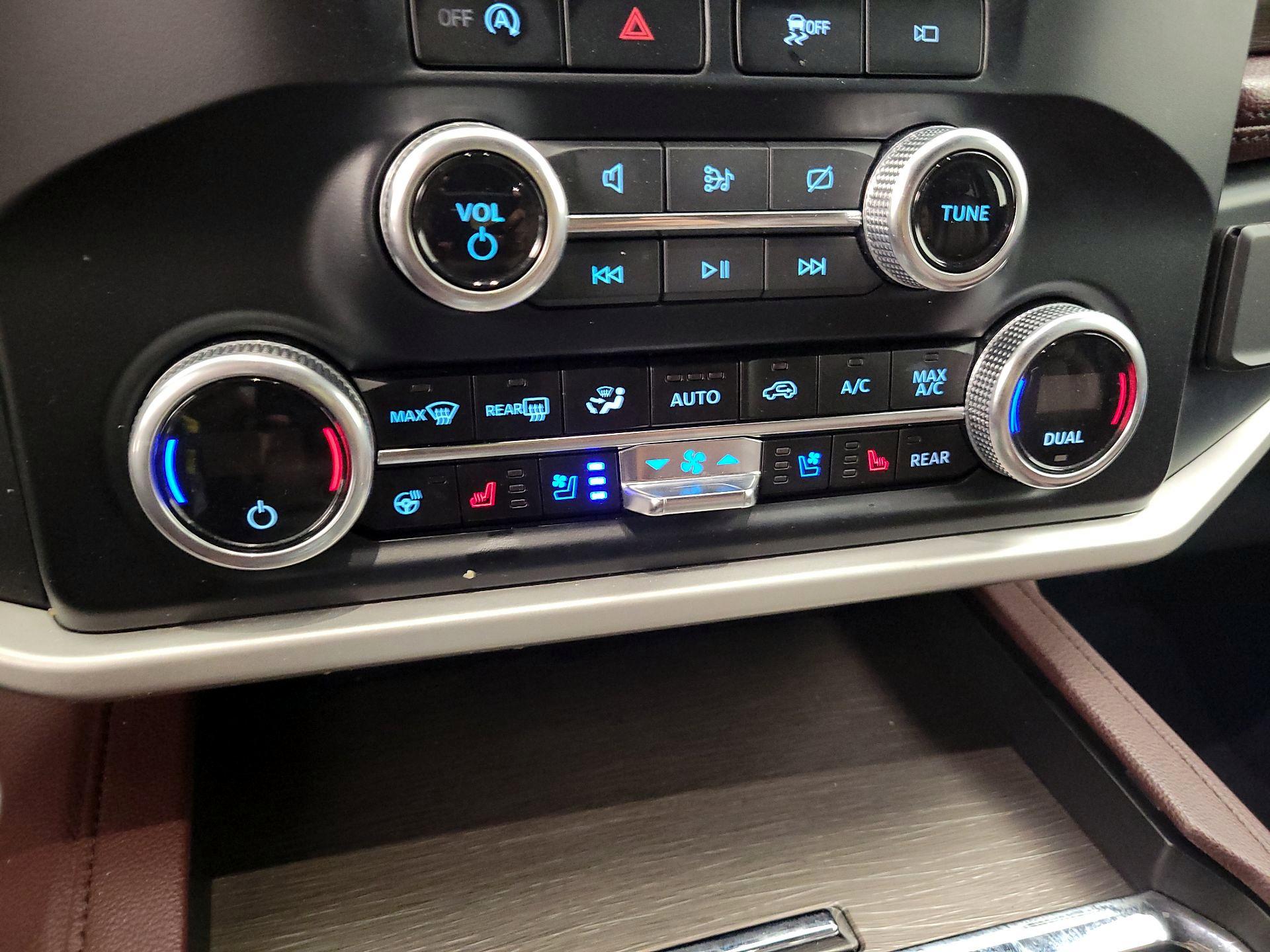 Thumbnail: 2024 Ford Expedition - 17