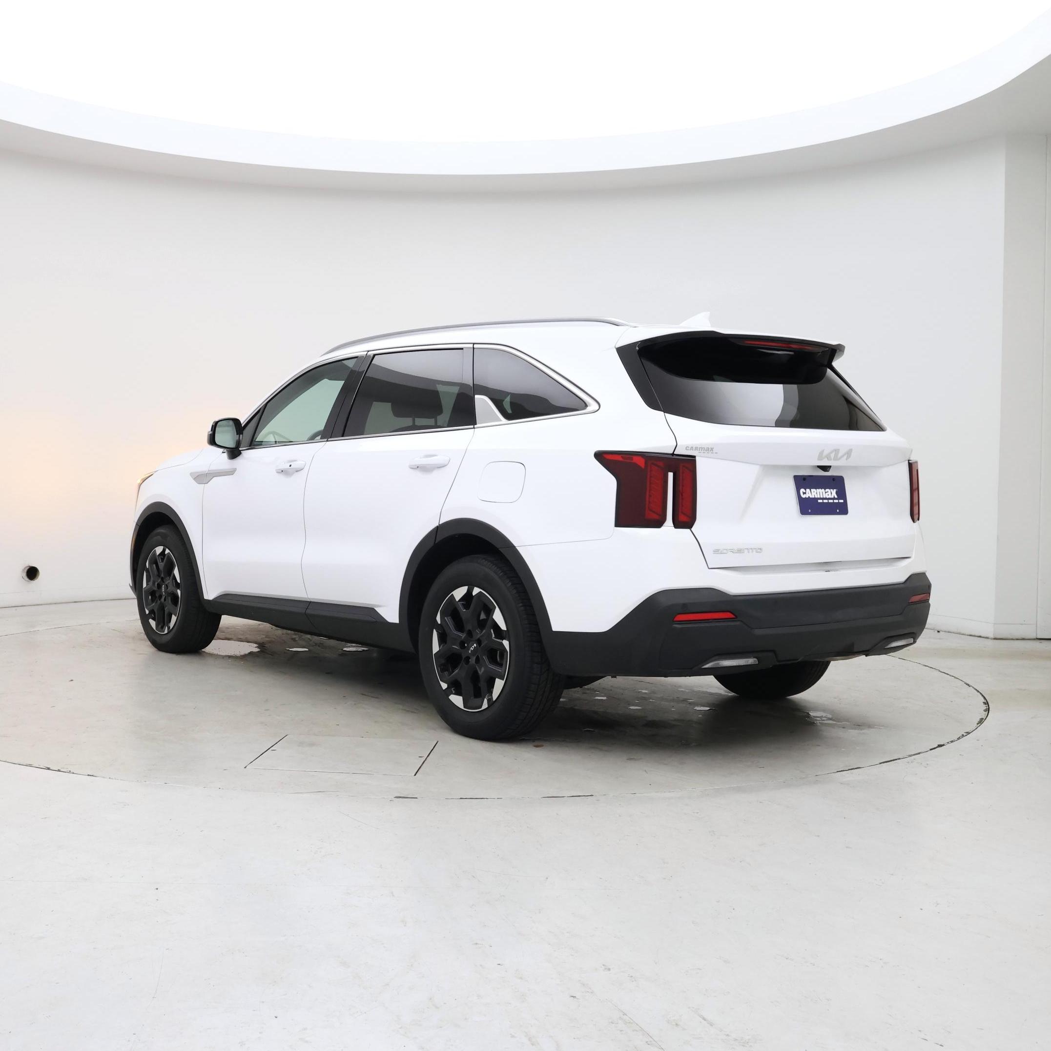 Thumbnail: 2024 Kia Sorento - 2