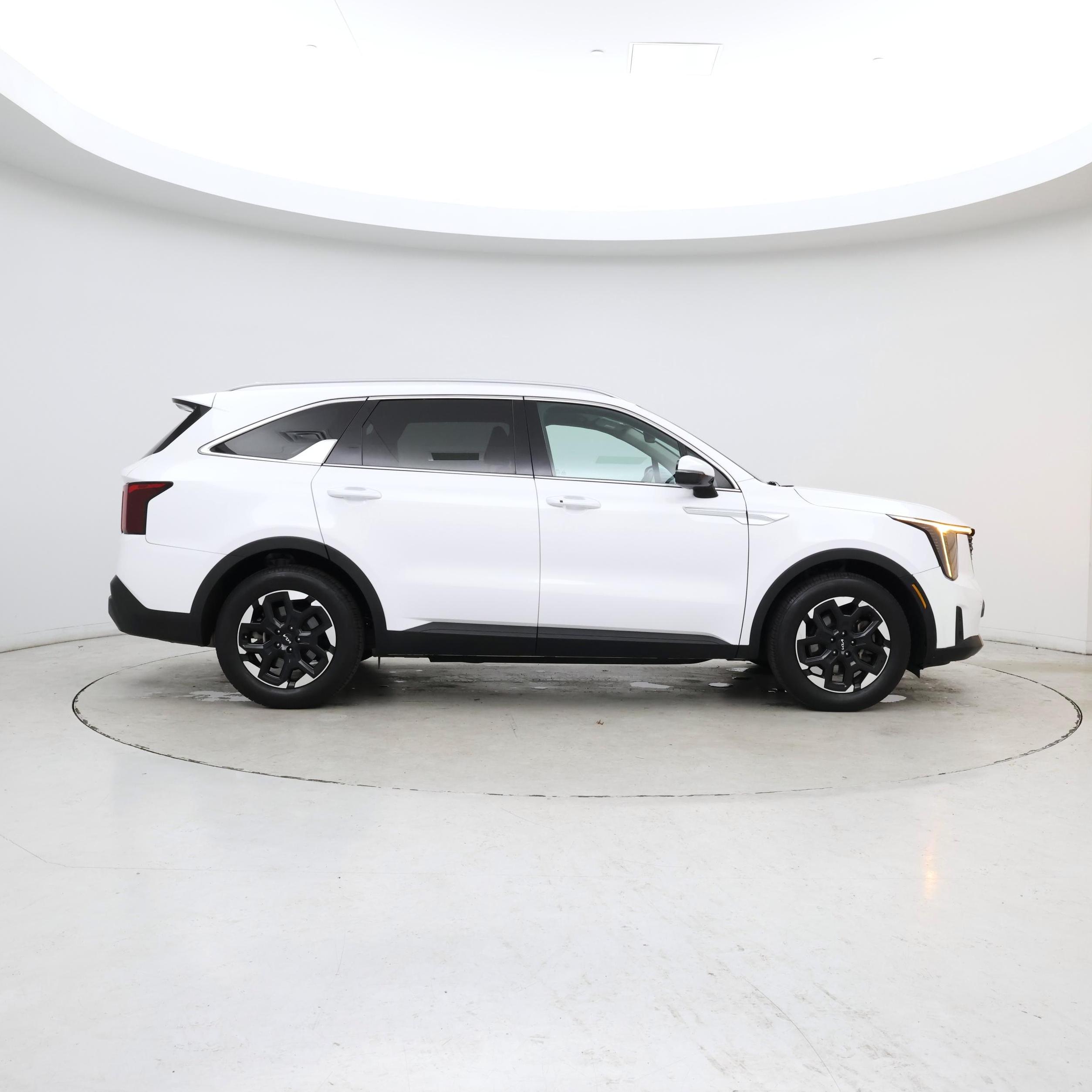 Thumbnail: 2024 Kia Sorento - 7