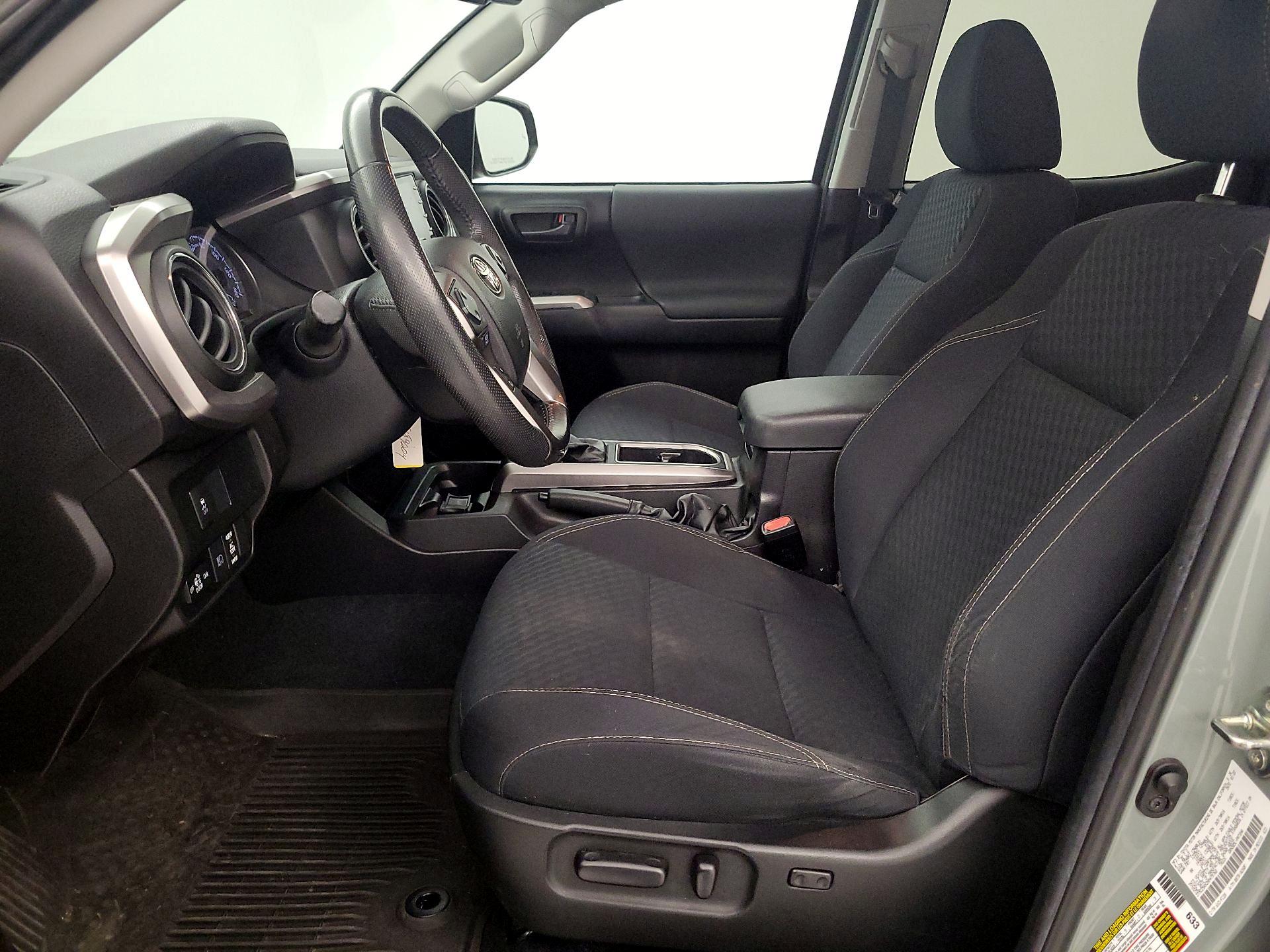 Thumbnail: 2022 Toyota Tacoma - 11