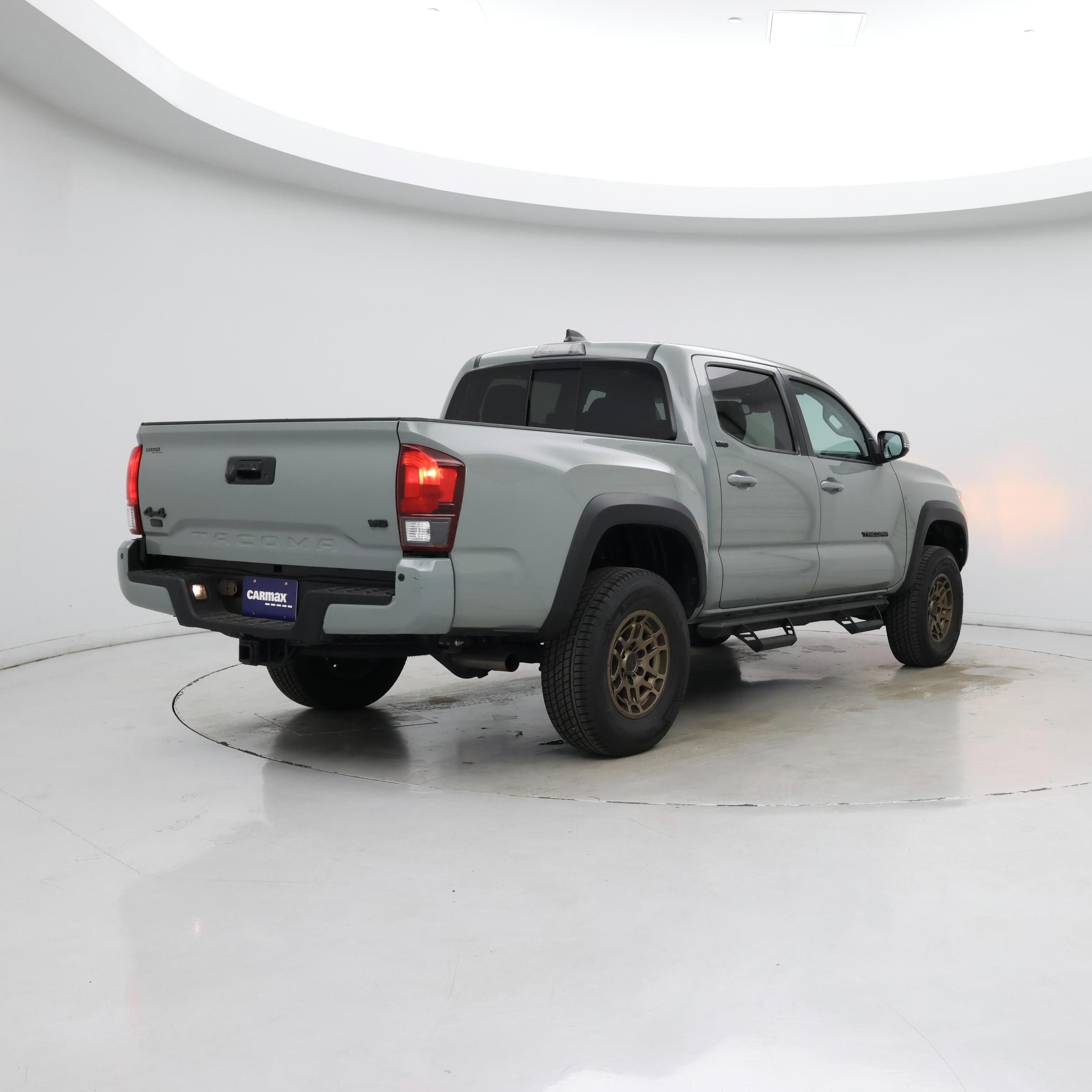 Thumbnail: 2022 Toyota Tacoma - 8