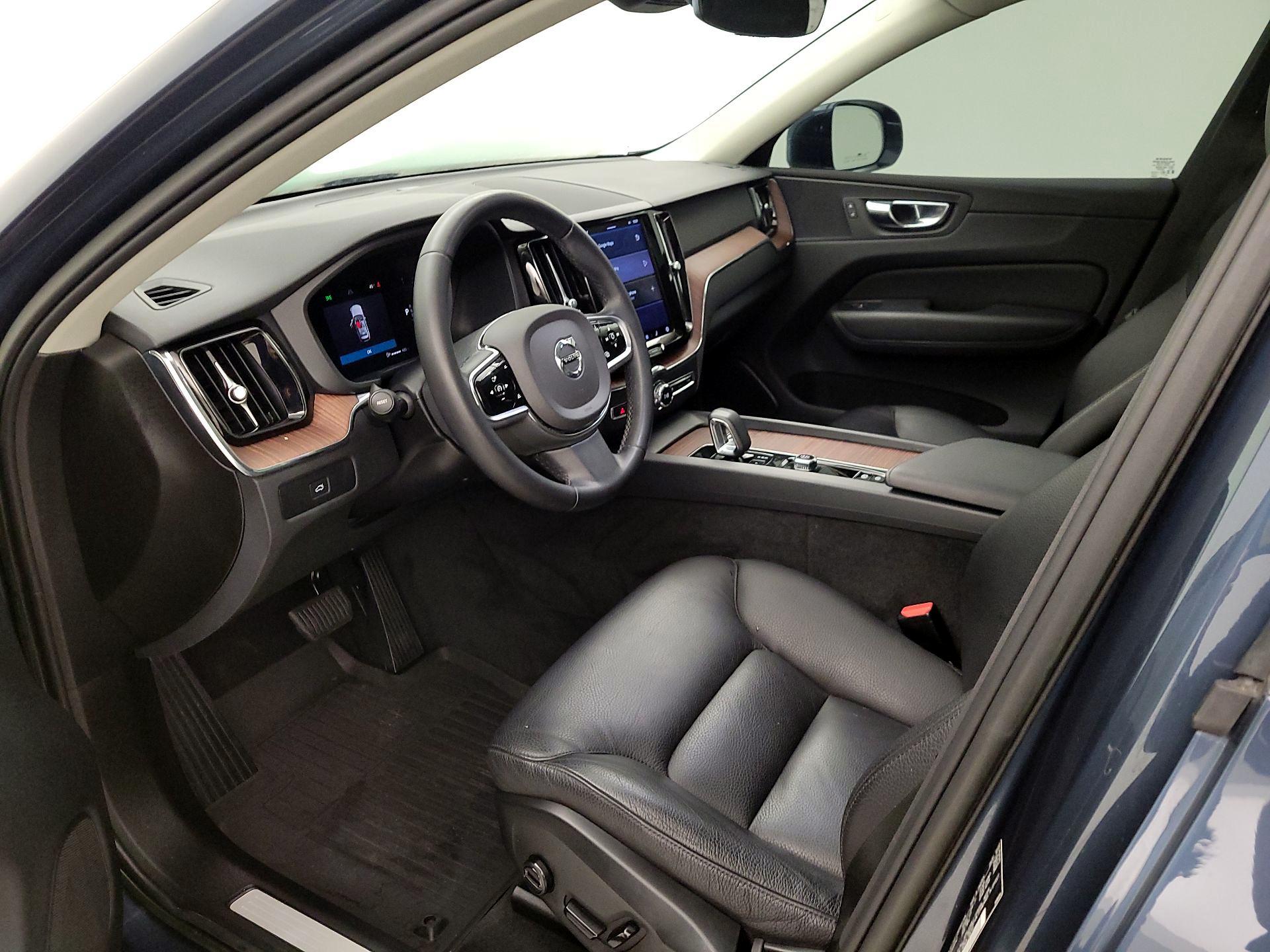 Thumbnail: 2023 Volvo XC60 - 11