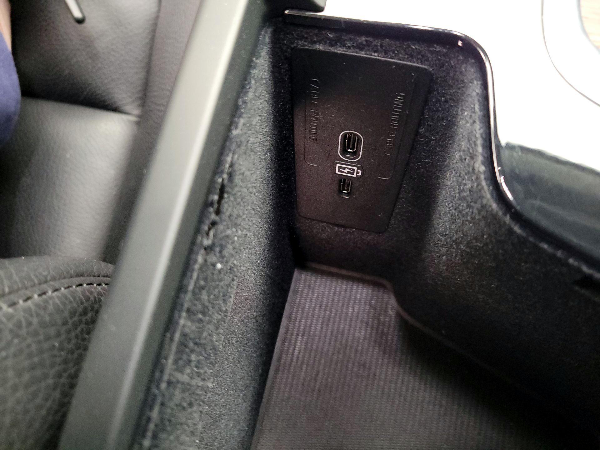 Thumbnail: 2023 Volvo XC60 - 19