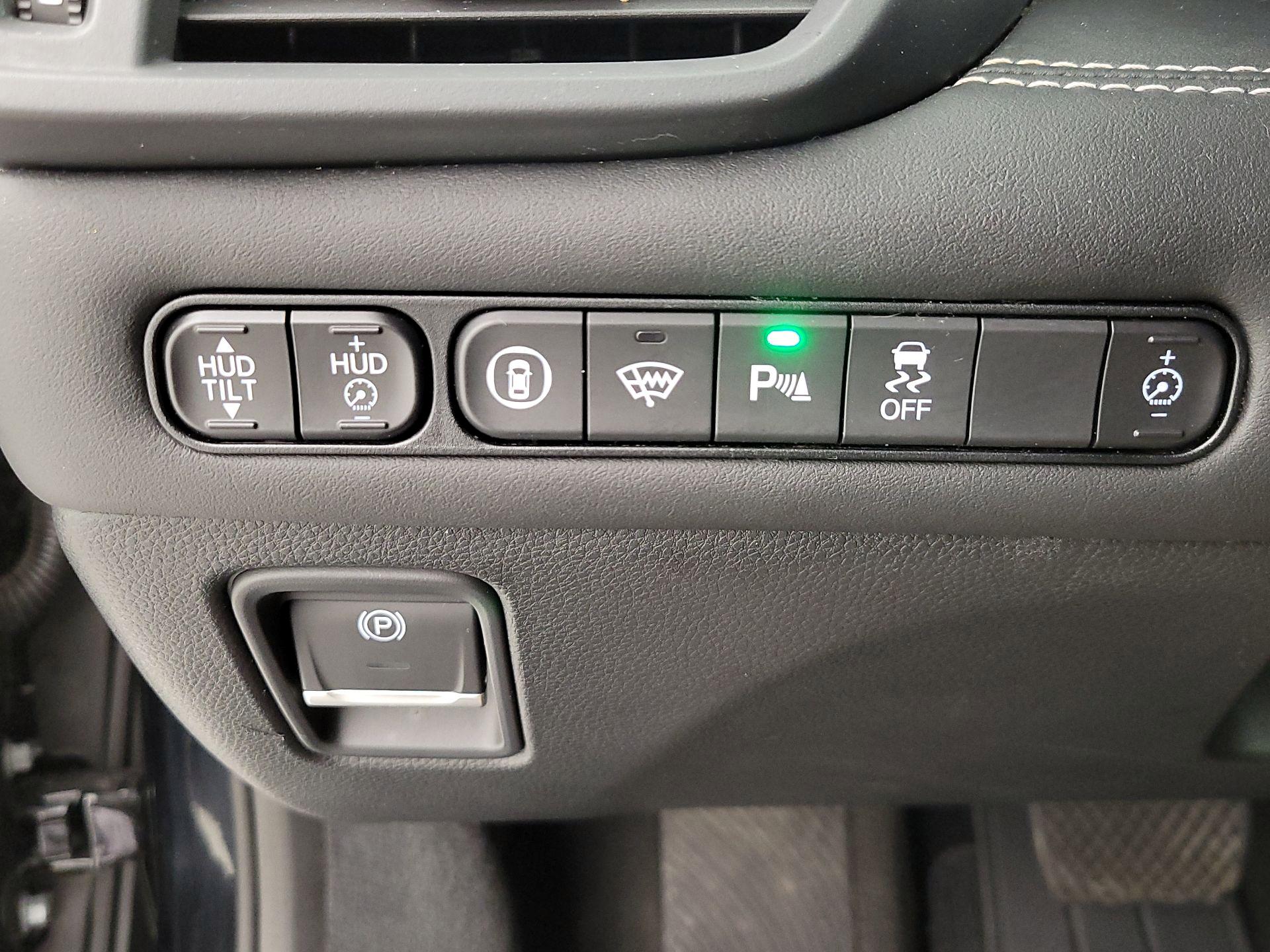 Thumbnail: 2022 Acura TLX - 13