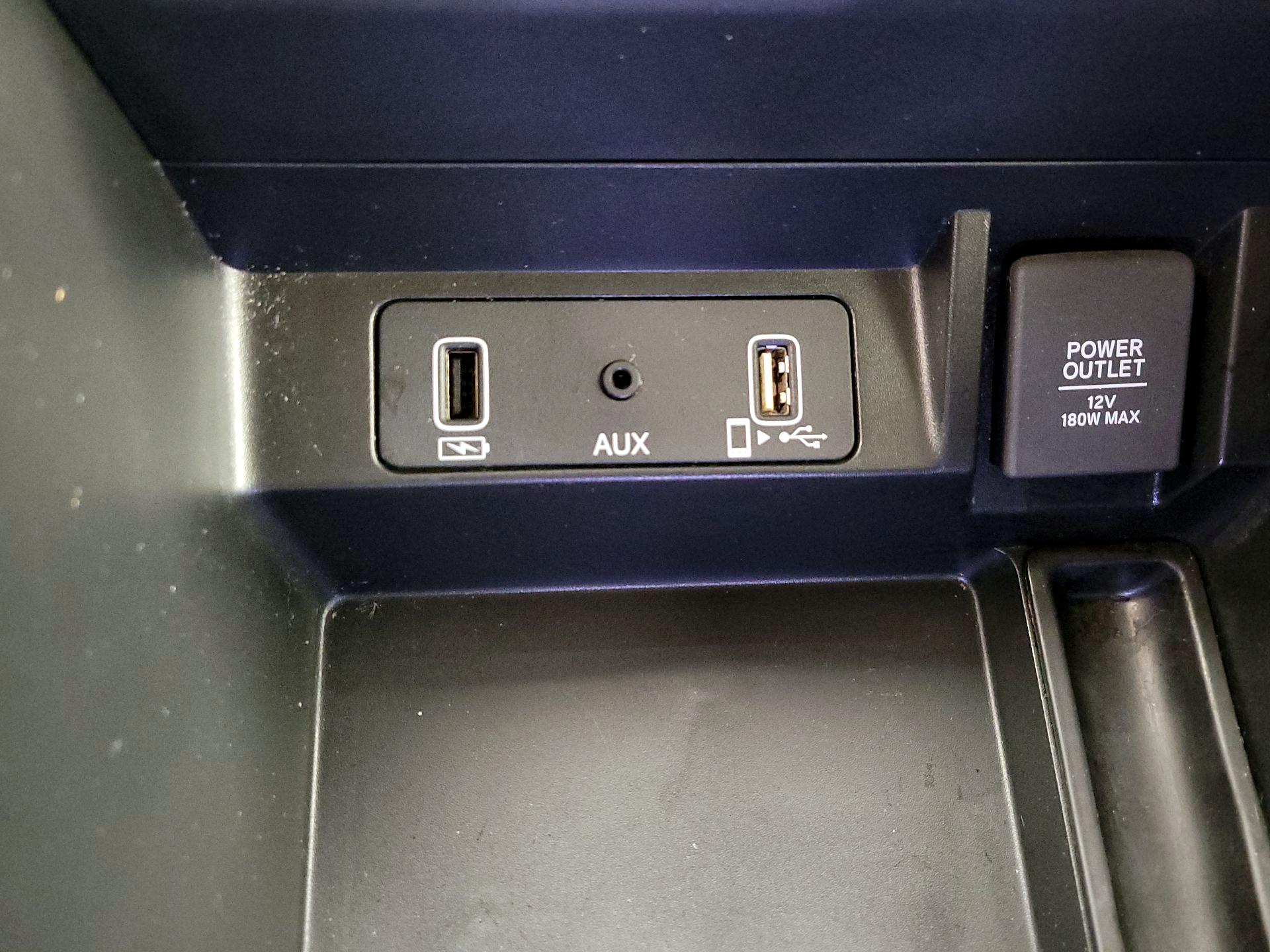 Thumbnail: 2022 Acura TLX - 19