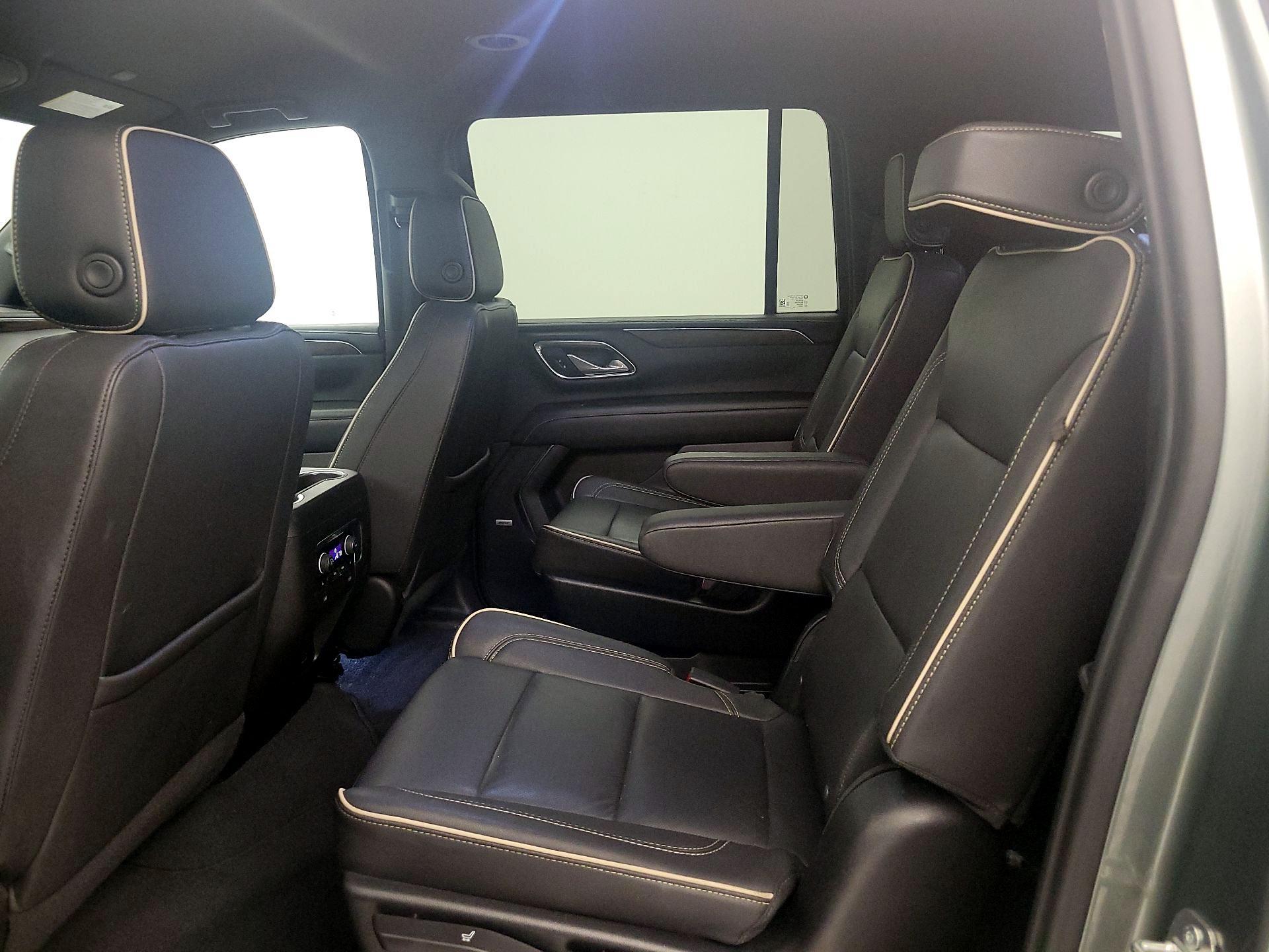 Thumbnail: 2023 Chevrolet Suburban - 19