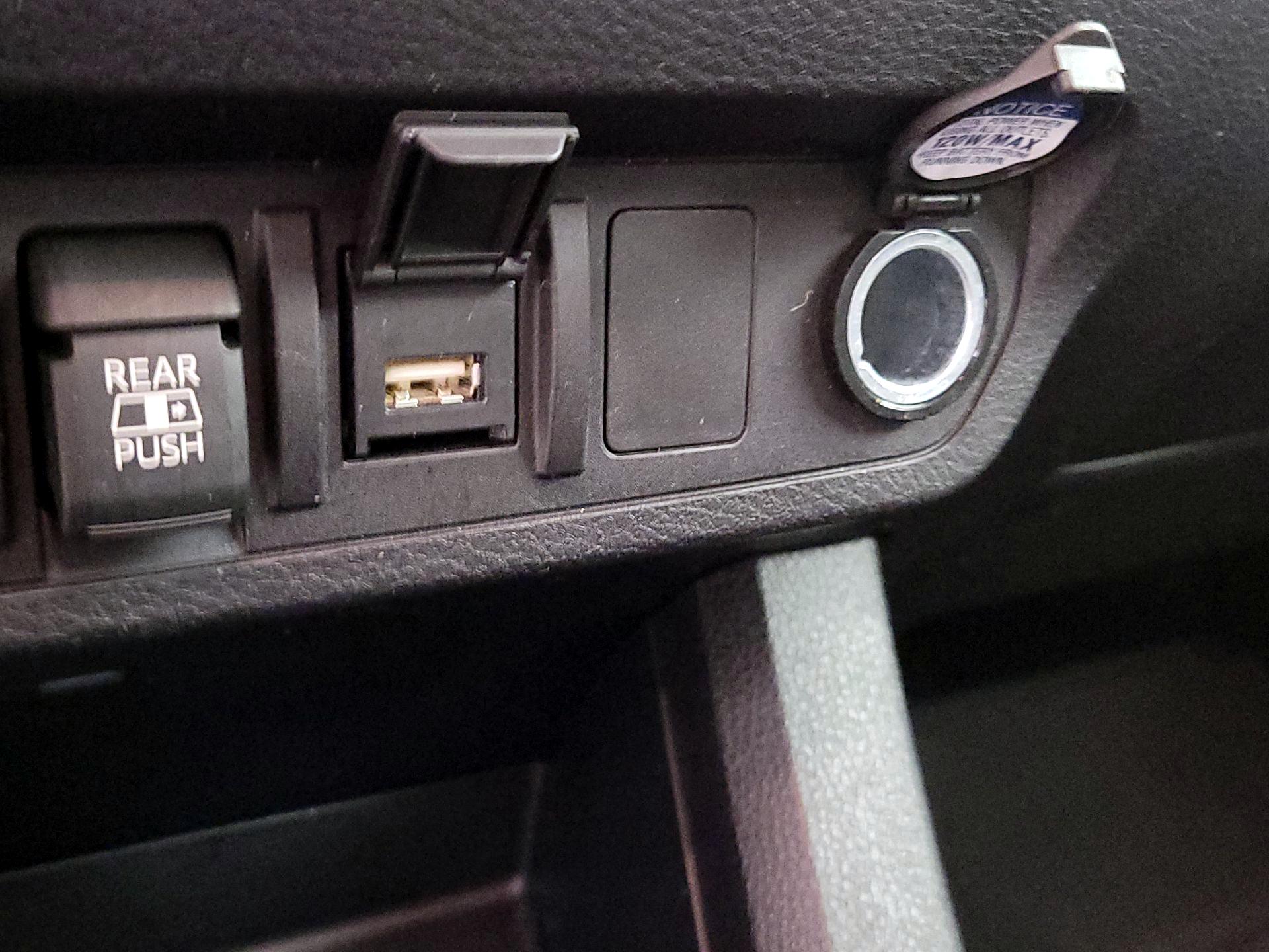 Thumbnail: 2023 Toyota Tacoma - 18