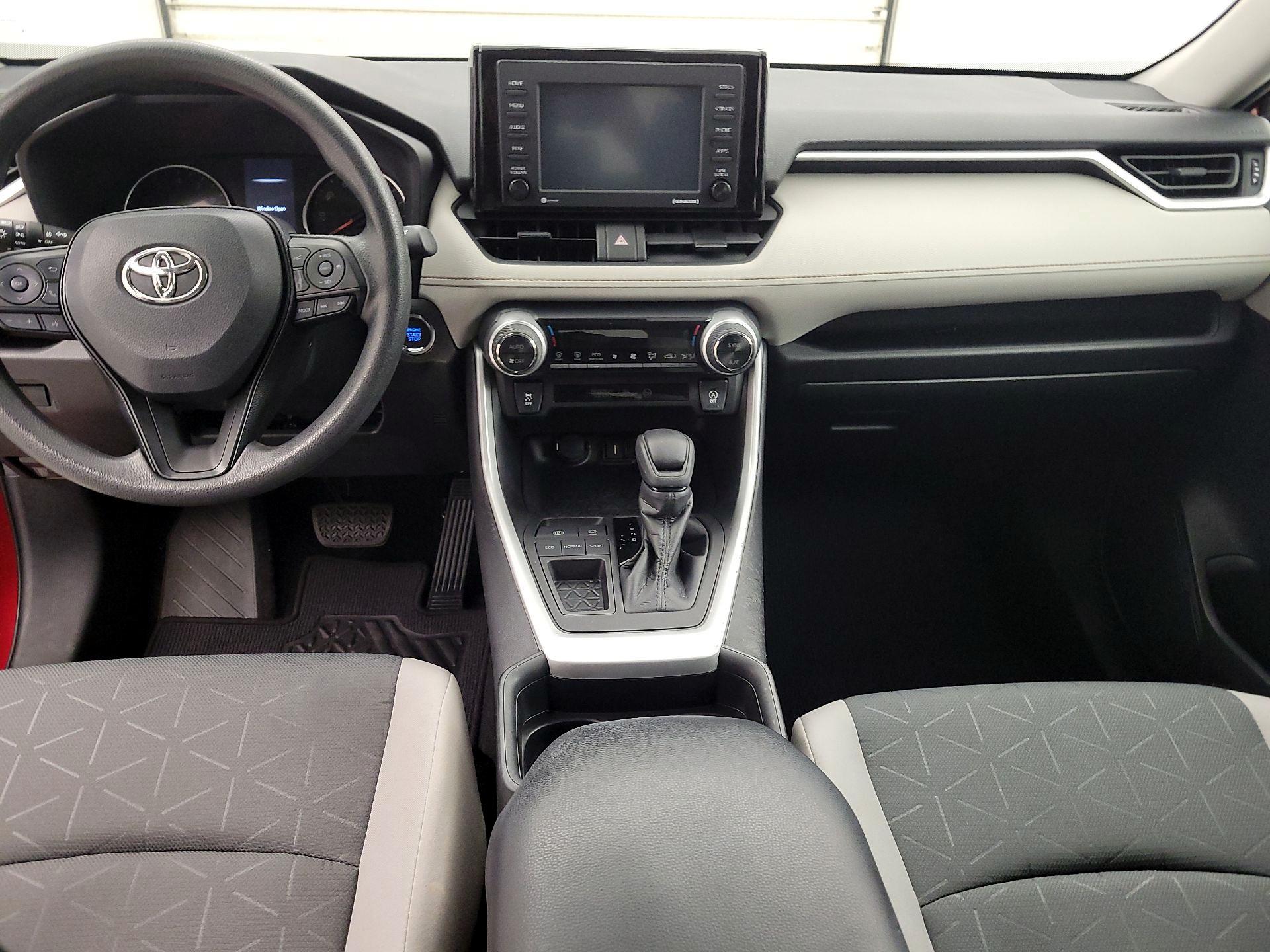 Thumbnail: 2021 Toyota RAV4 - 9