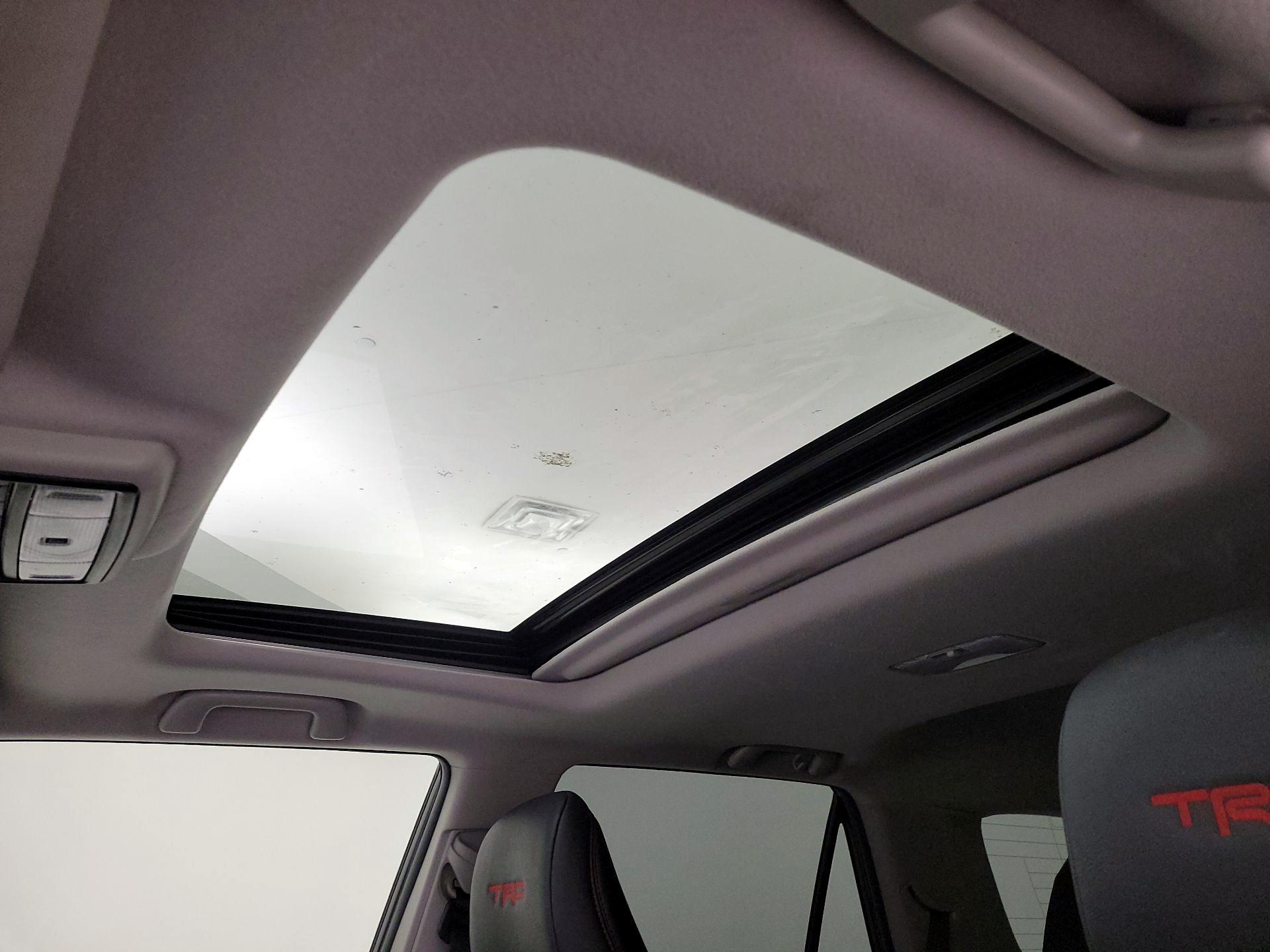 Thumbnail: 2019 Toyota 4Runner - 20