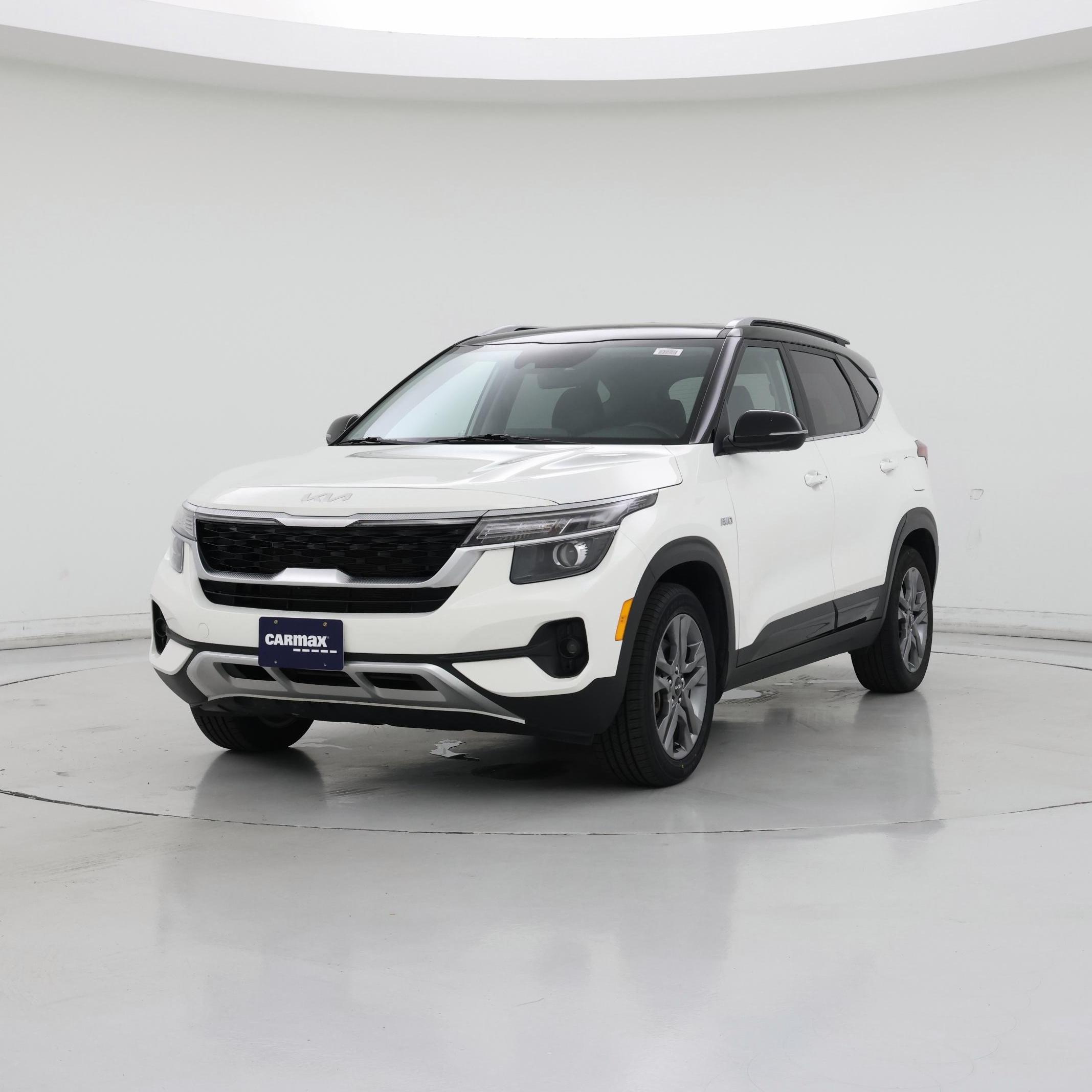 Thumbnail: 2022 Kia Seltos - 4