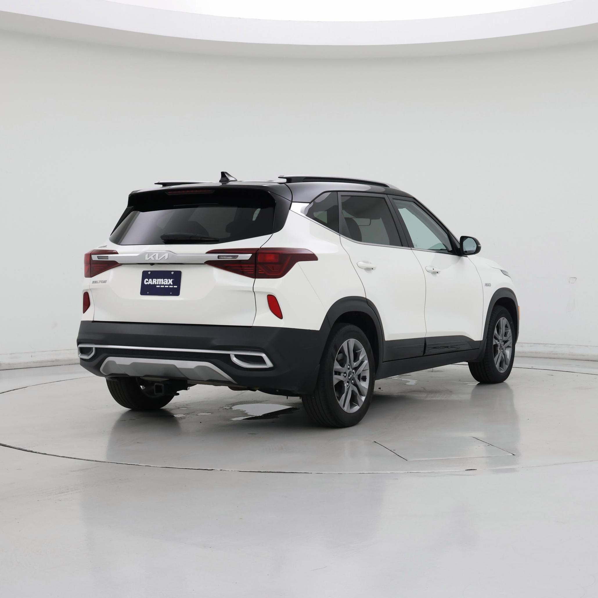 Thumbnail: 2022 Kia Seltos - 8