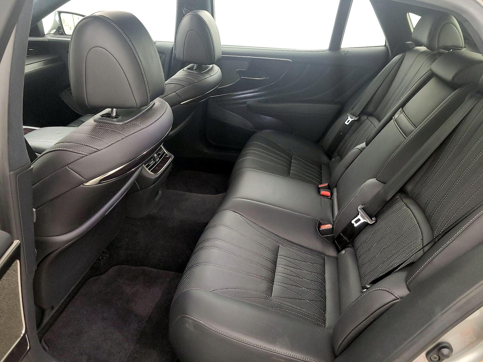 2018 Lexus LS Base - Photo 22