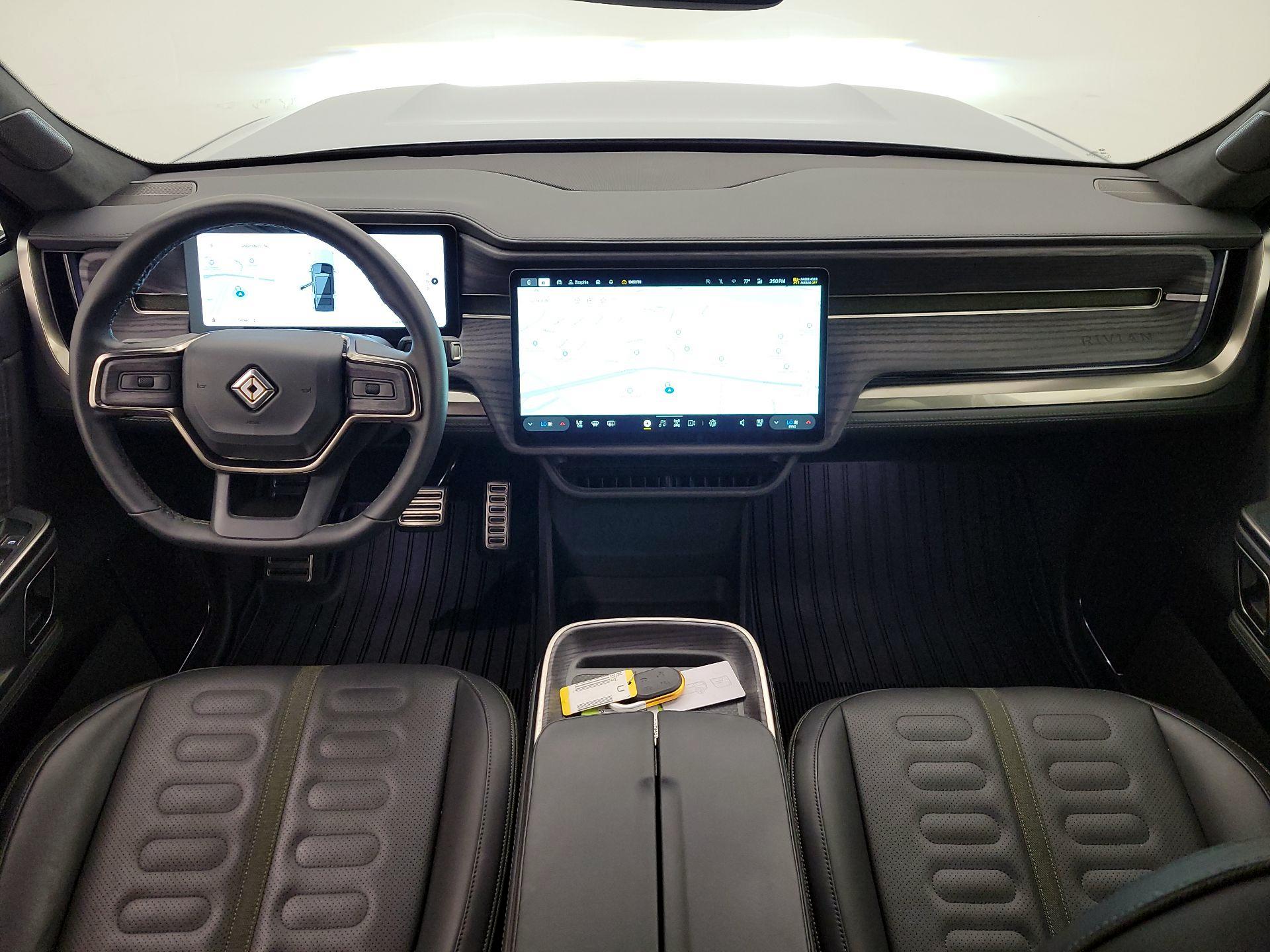 Thumbnail: 2024 Rivian R1S - 9