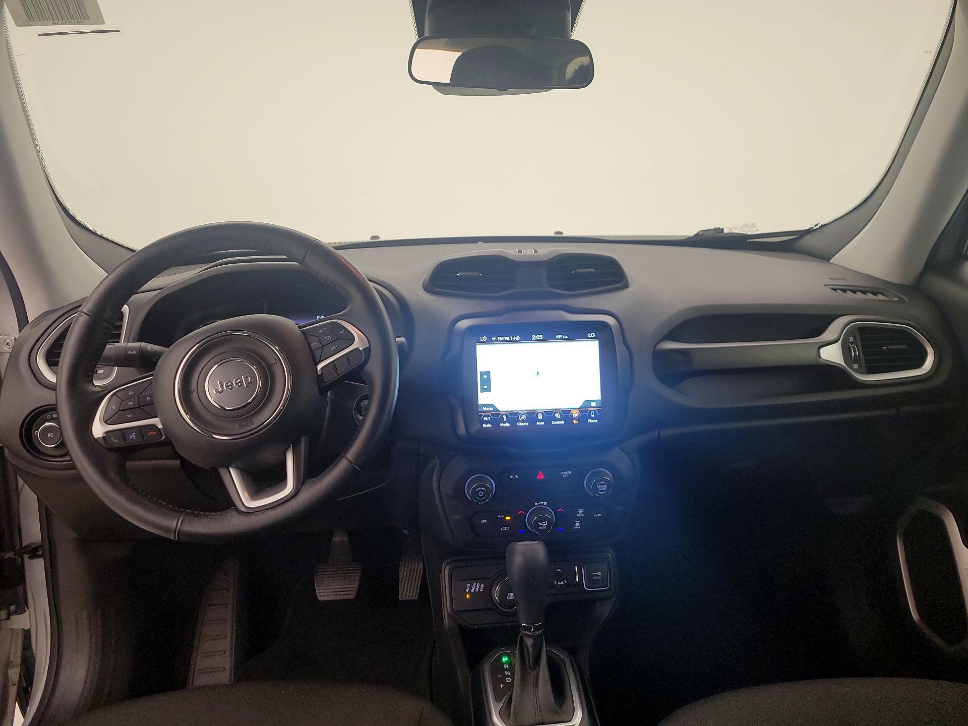 Thumbnail: 2018 Jeep Renegade - 9