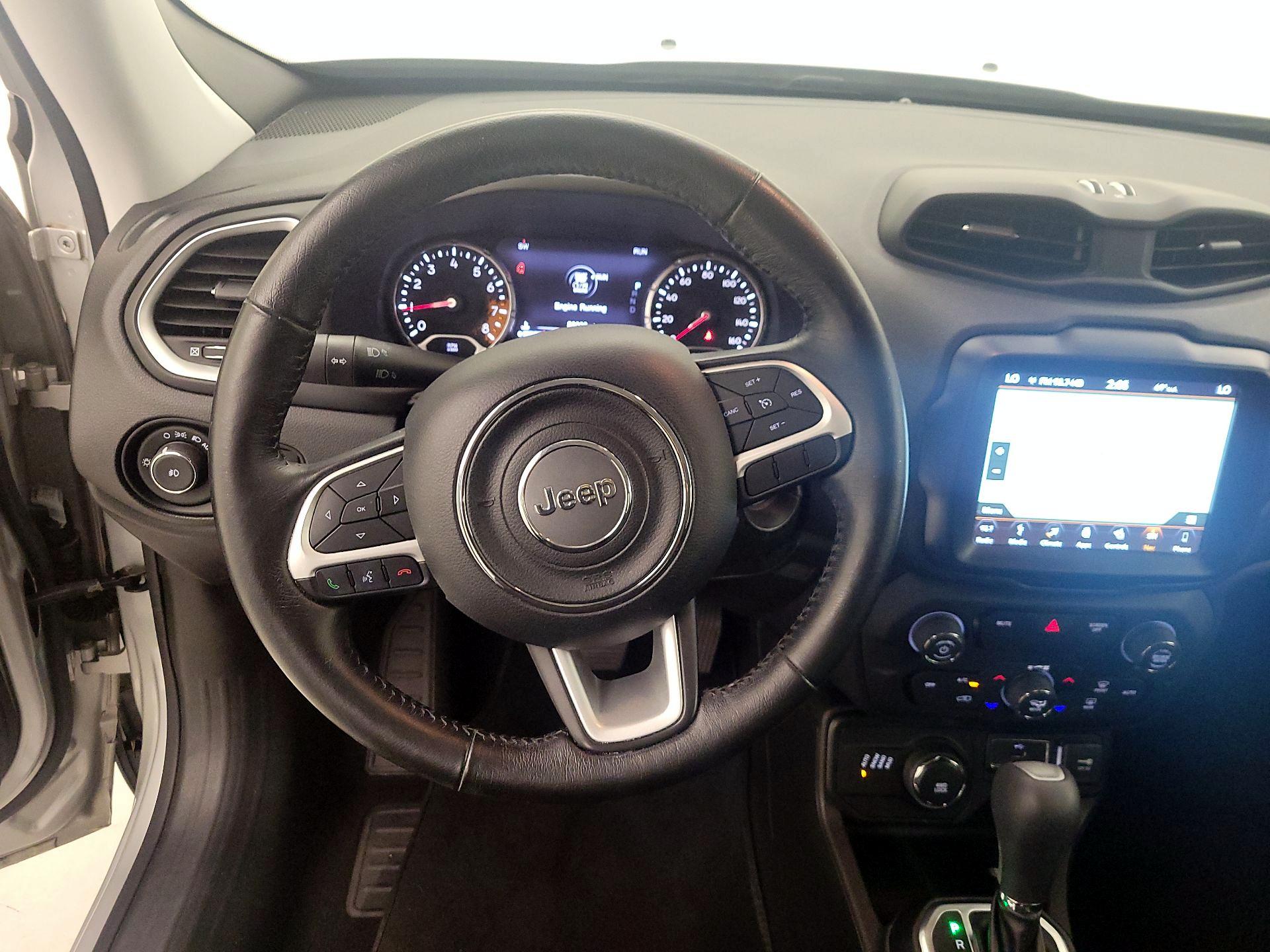 Thumbnail: 2018 Jeep Renegade - 10