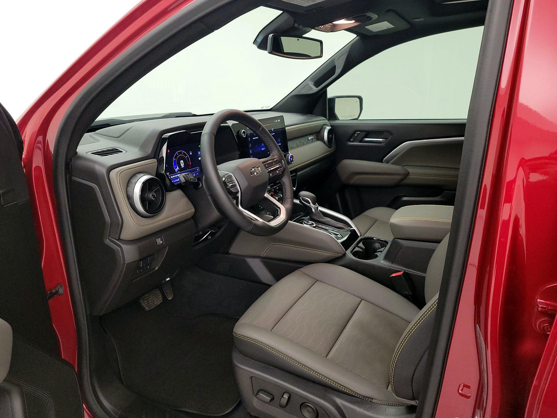 Thumbnail: 2025 Chevrolet Colorado - 11