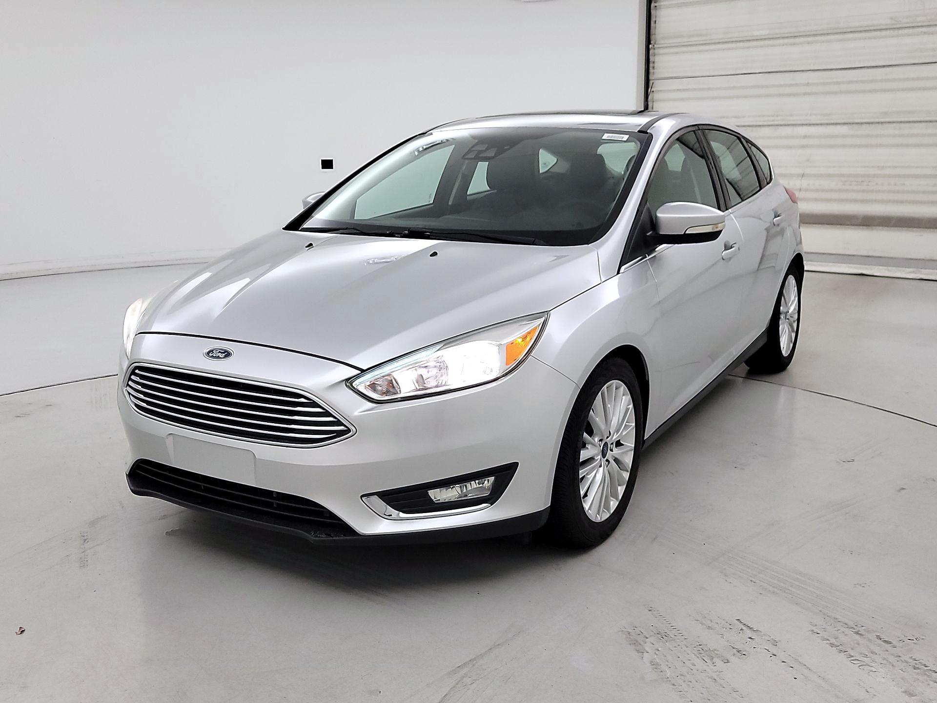 Thumbnail: 2017 Ford Focus - 3