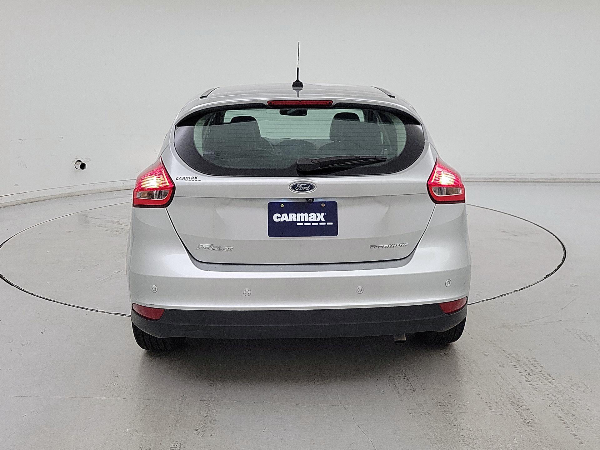 Thumbnail: 2017 Ford Focus - 6