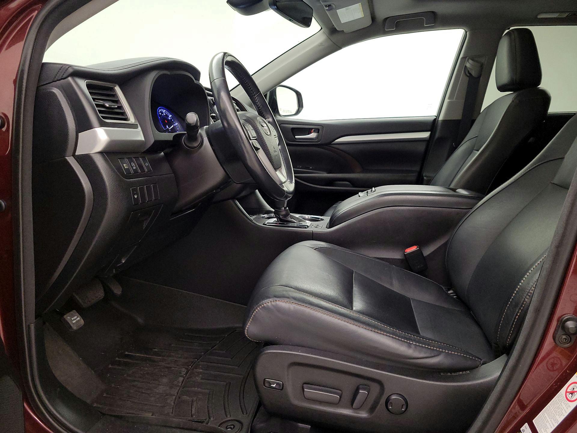 Thumbnail: 2017 Toyota Highlander - 11