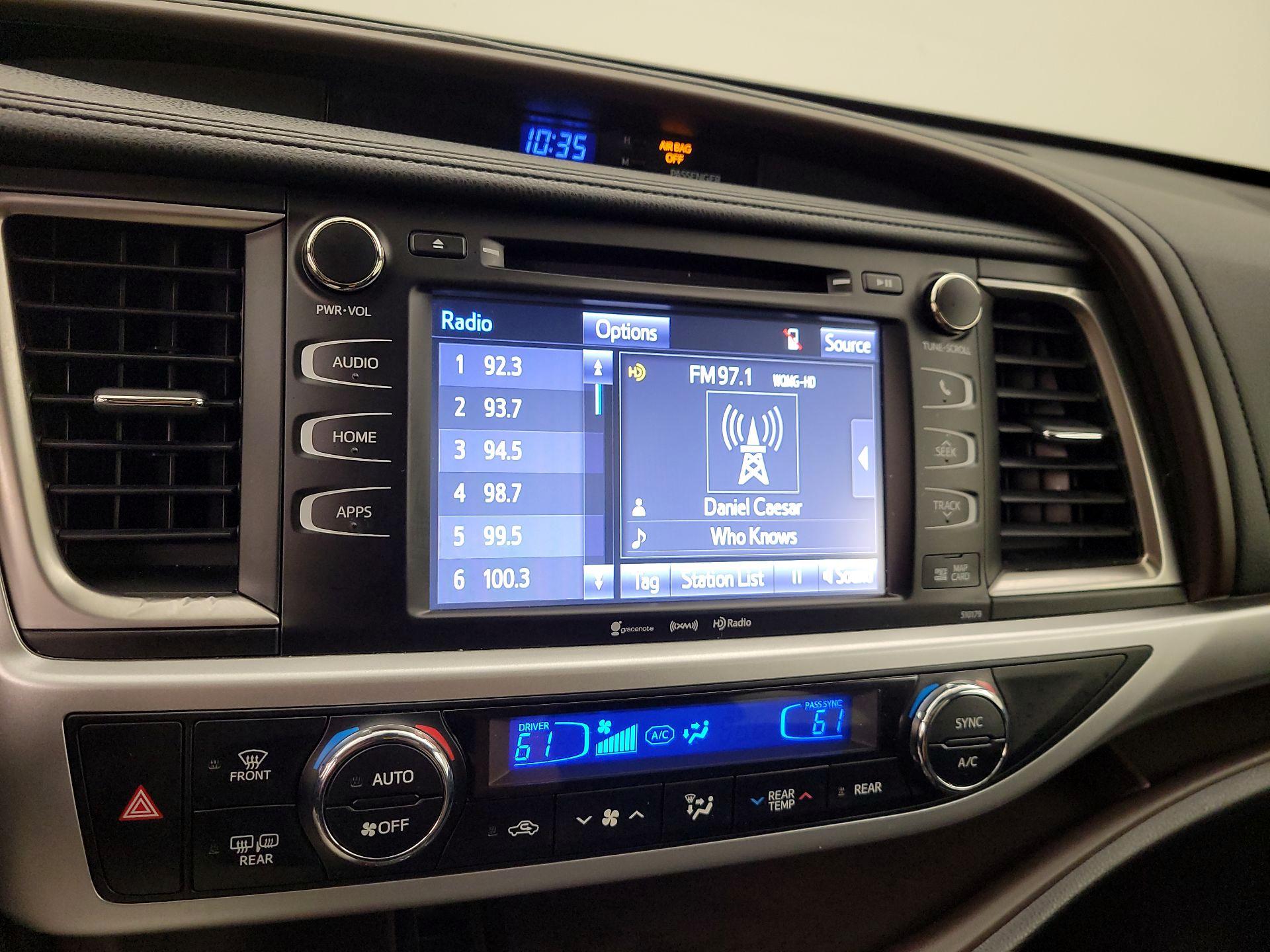 Thumbnail: 2017 Toyota Highlander - 16