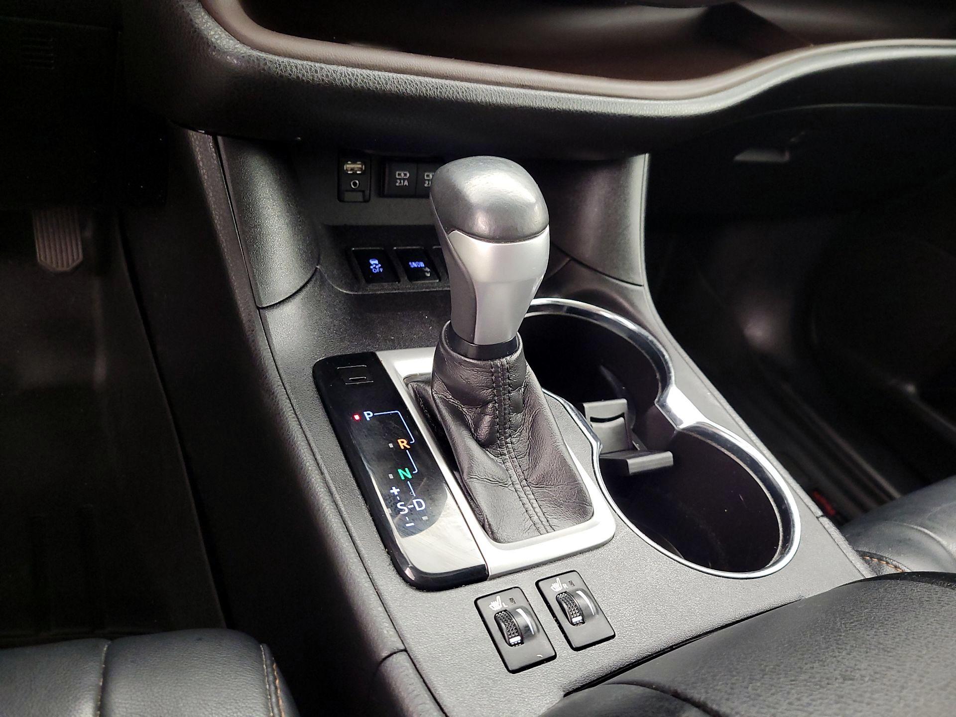 Thumbnail: 2017 Toyota Highlander - 18