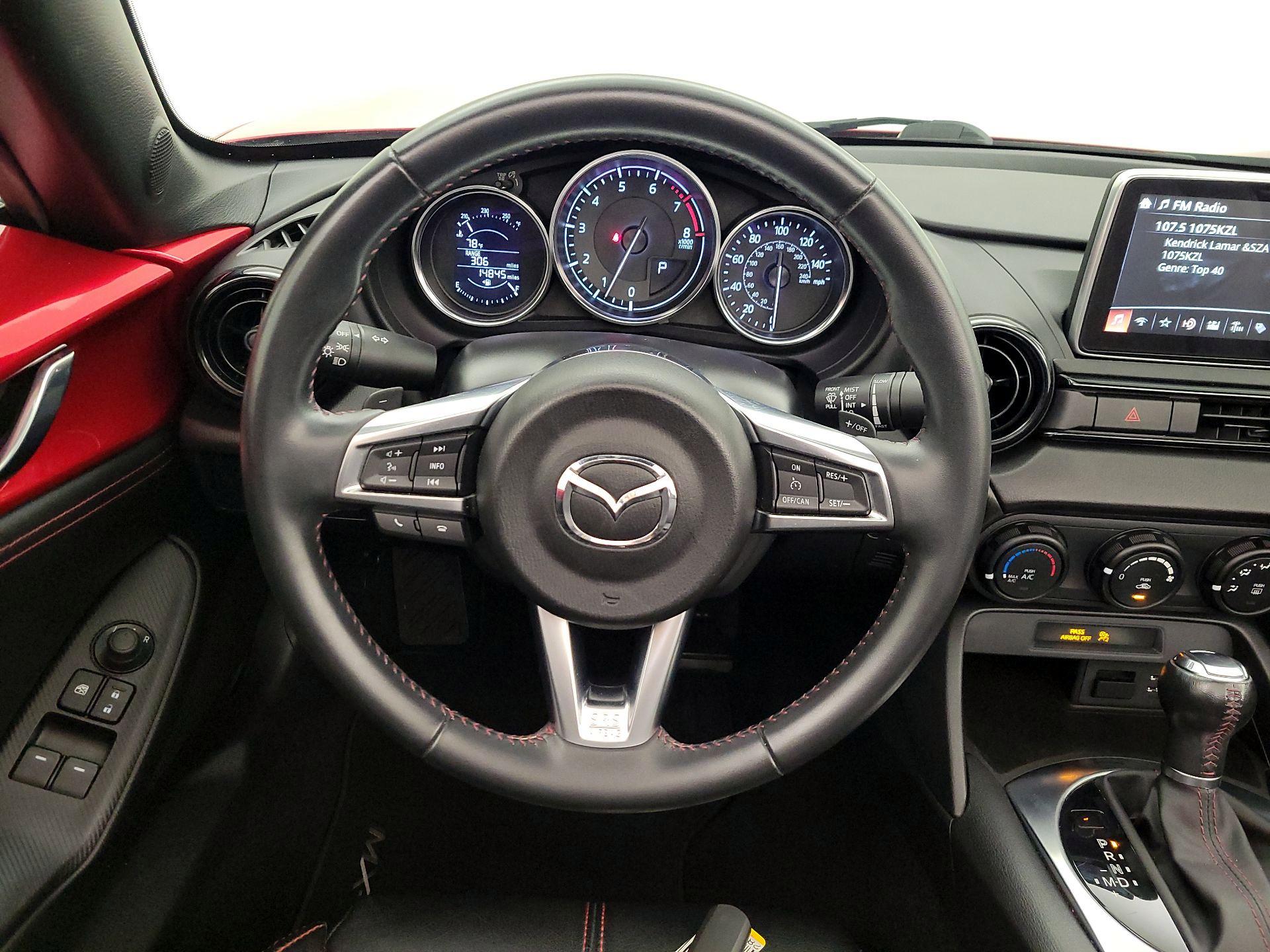 Thumbnail: 2016 Mazda MX-5 Miata - 10