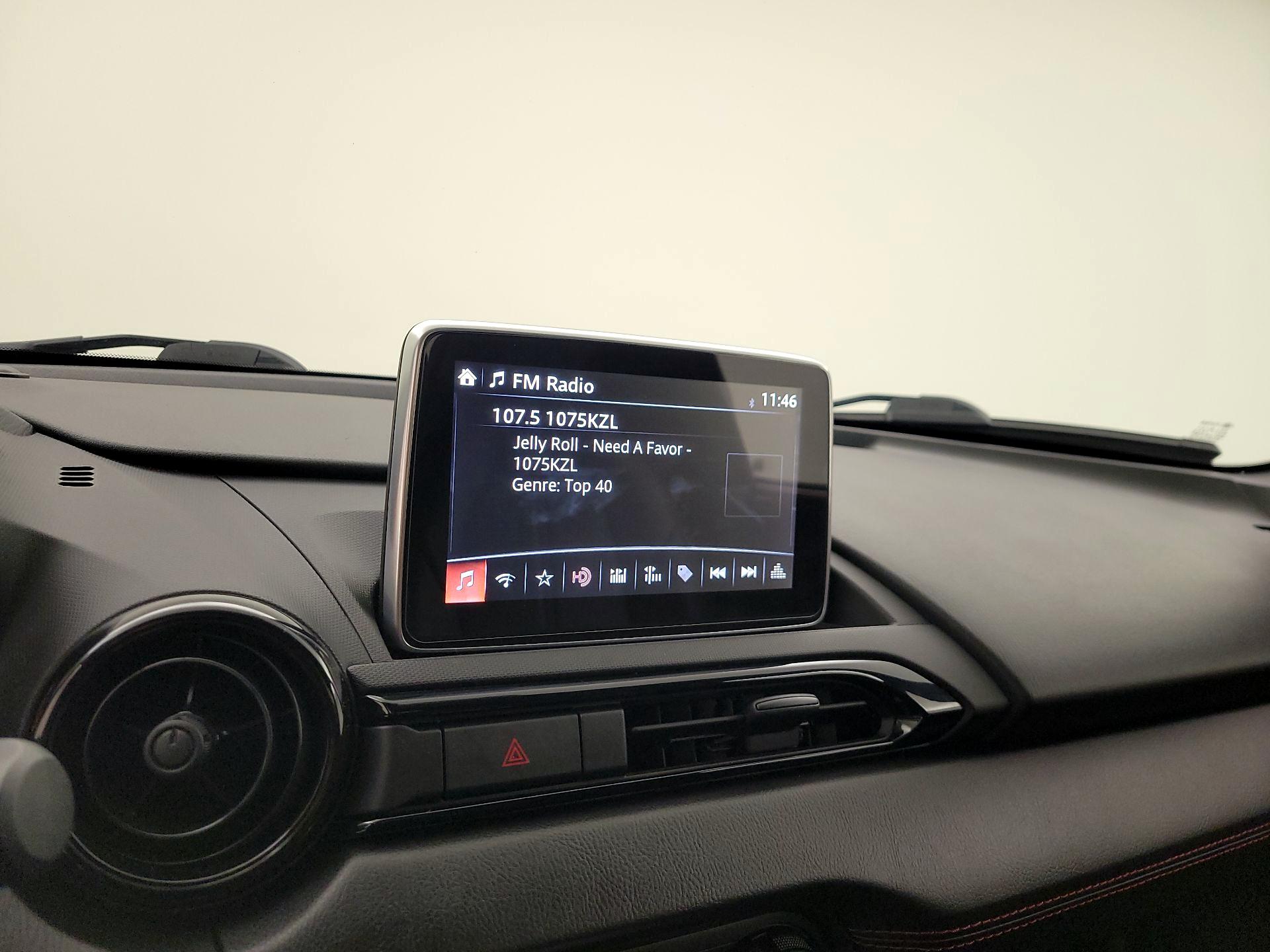 Thumbnail: 2016 Mazda MX-5 Miata - 15