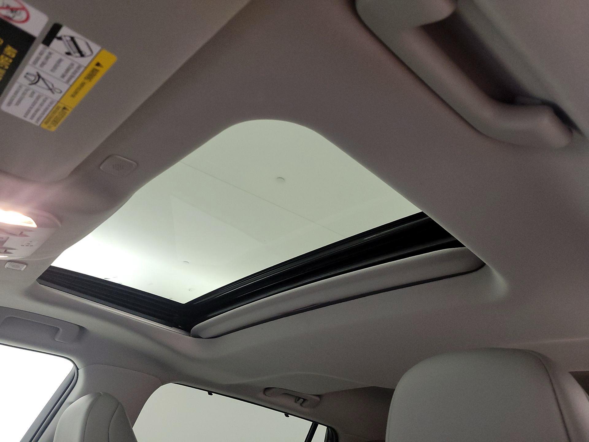 Thumbnail: 2023 Toyota Highlander - 19