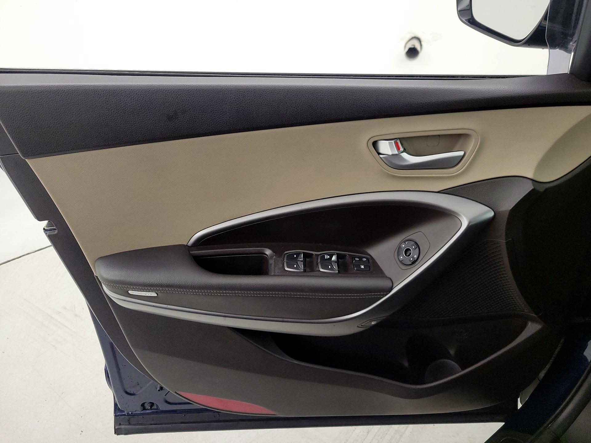 Thumbnail: 2018 Hyundai Santa Fe - 12