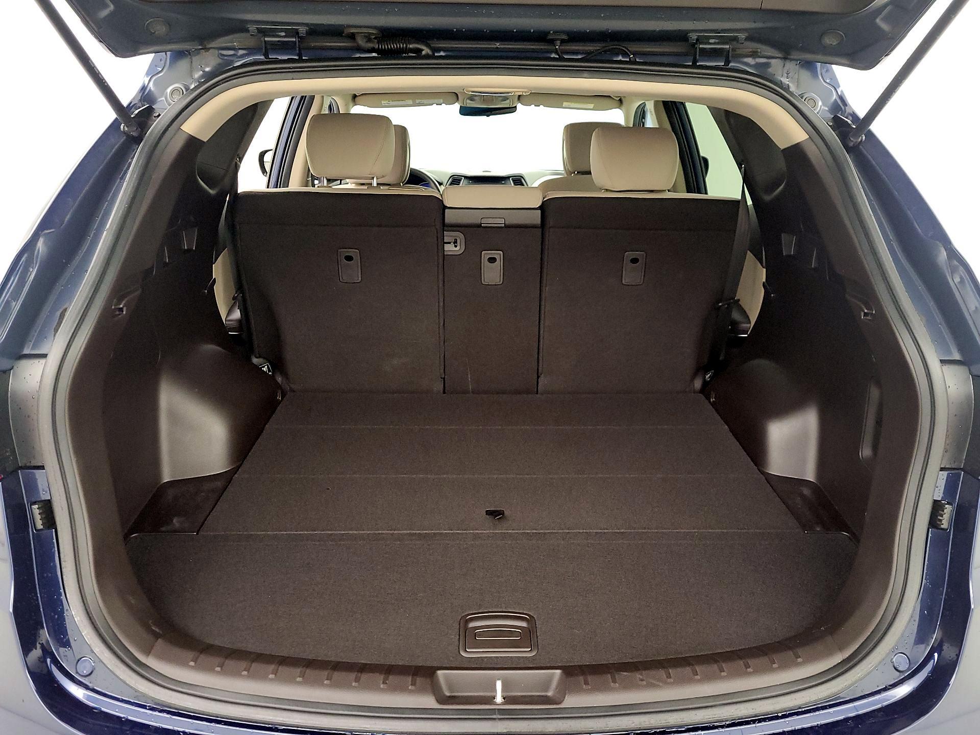 Thumbnail: 2018 Hyundai Santa Fe - 20