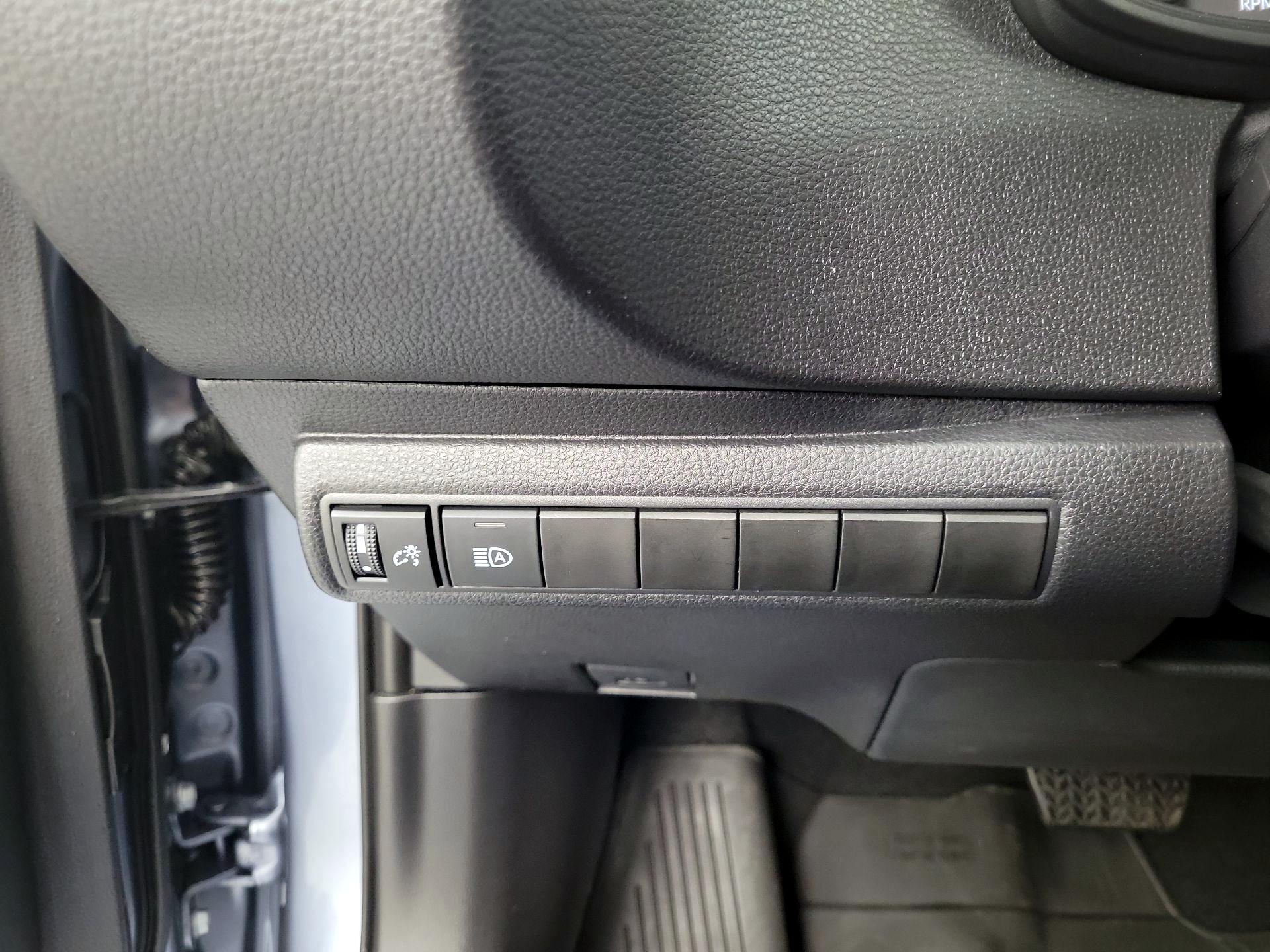 Thumbnail: 2025 Toyota Corolla - 13