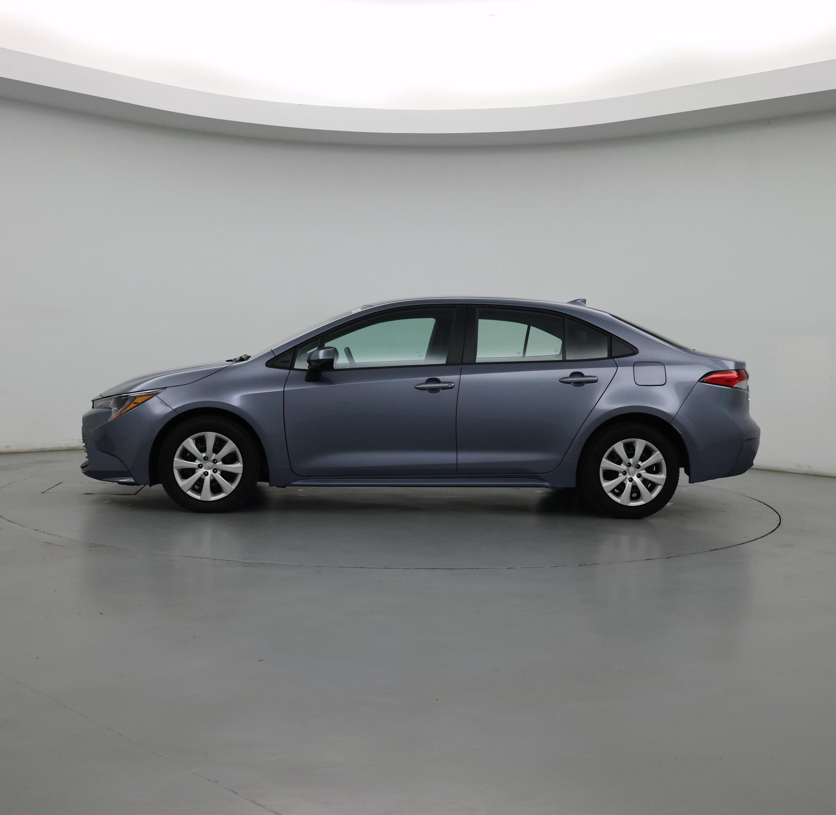 Thumbnail: 2025 Toyota Corolla - 3