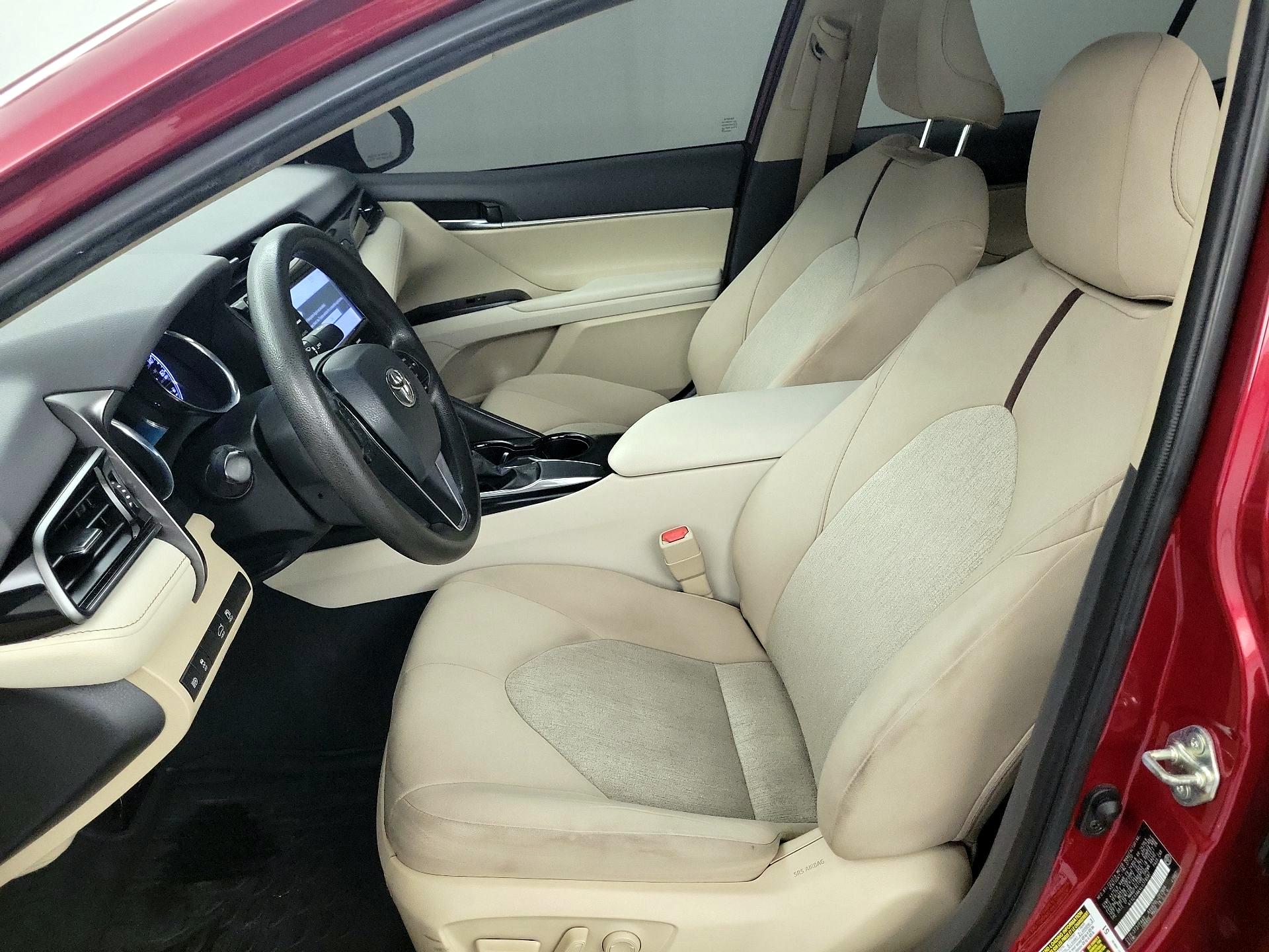 Thumbnail: 2020 Toyota Camry - 11