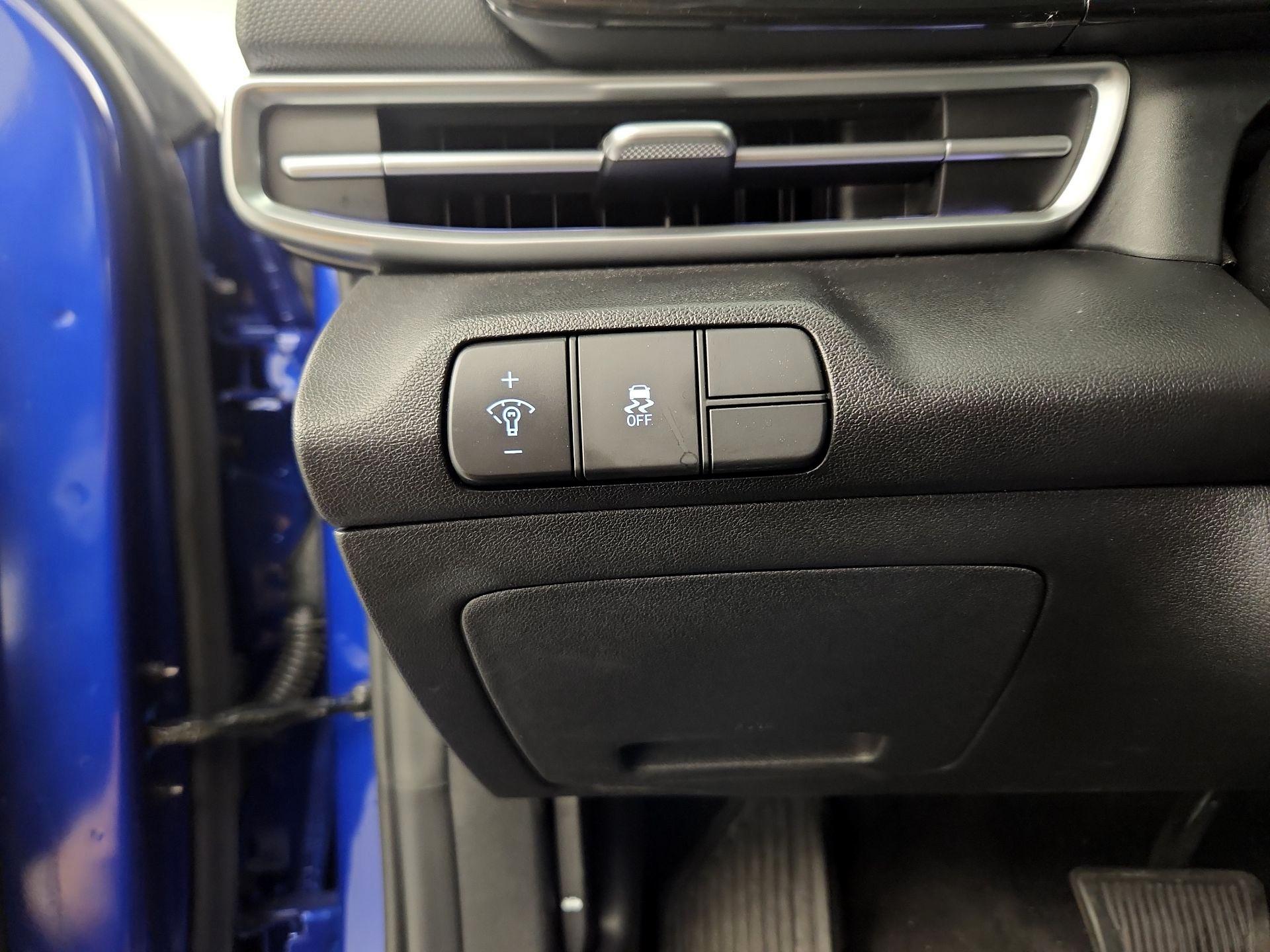 Thumbnail: 2025 Hyundai Elantra - 13