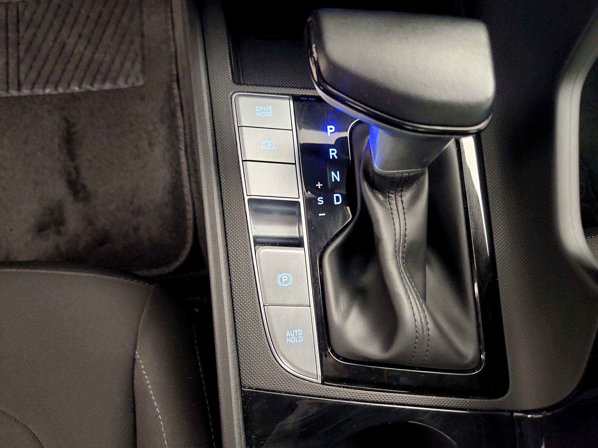 Thumbnail: 2025 Hyundai Elantra - 18