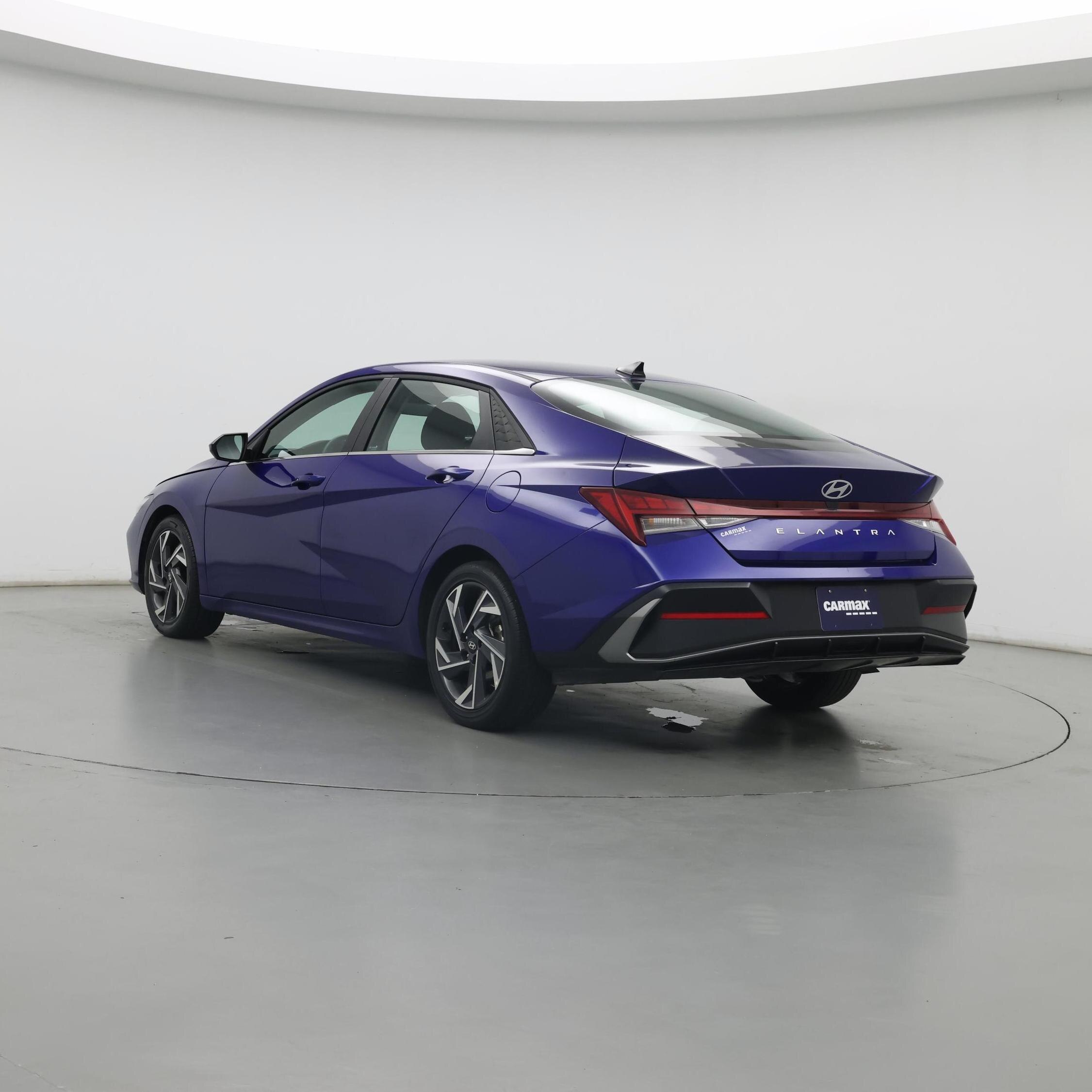 Thumbnail: 2025 Hyundai Elantra - 2