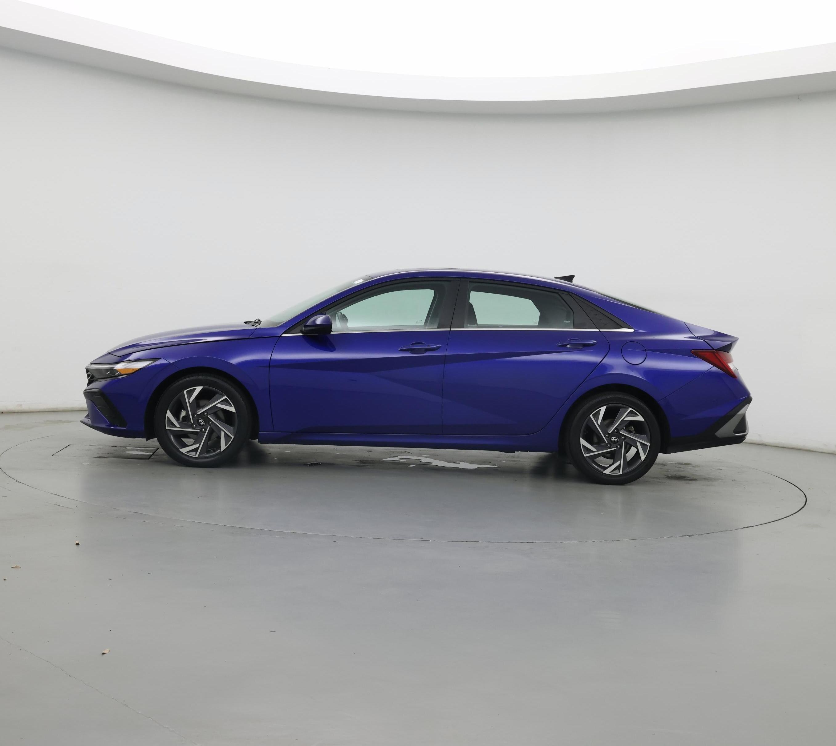 Thumbnail: 2025 Hyundai Elantra - 3